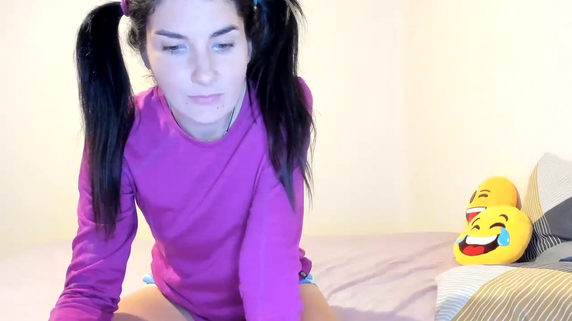 Gallery image thumbnail from SiouxPrincess's myfreecams stream on, 09/17/2023, 23:33 image 9 of 20