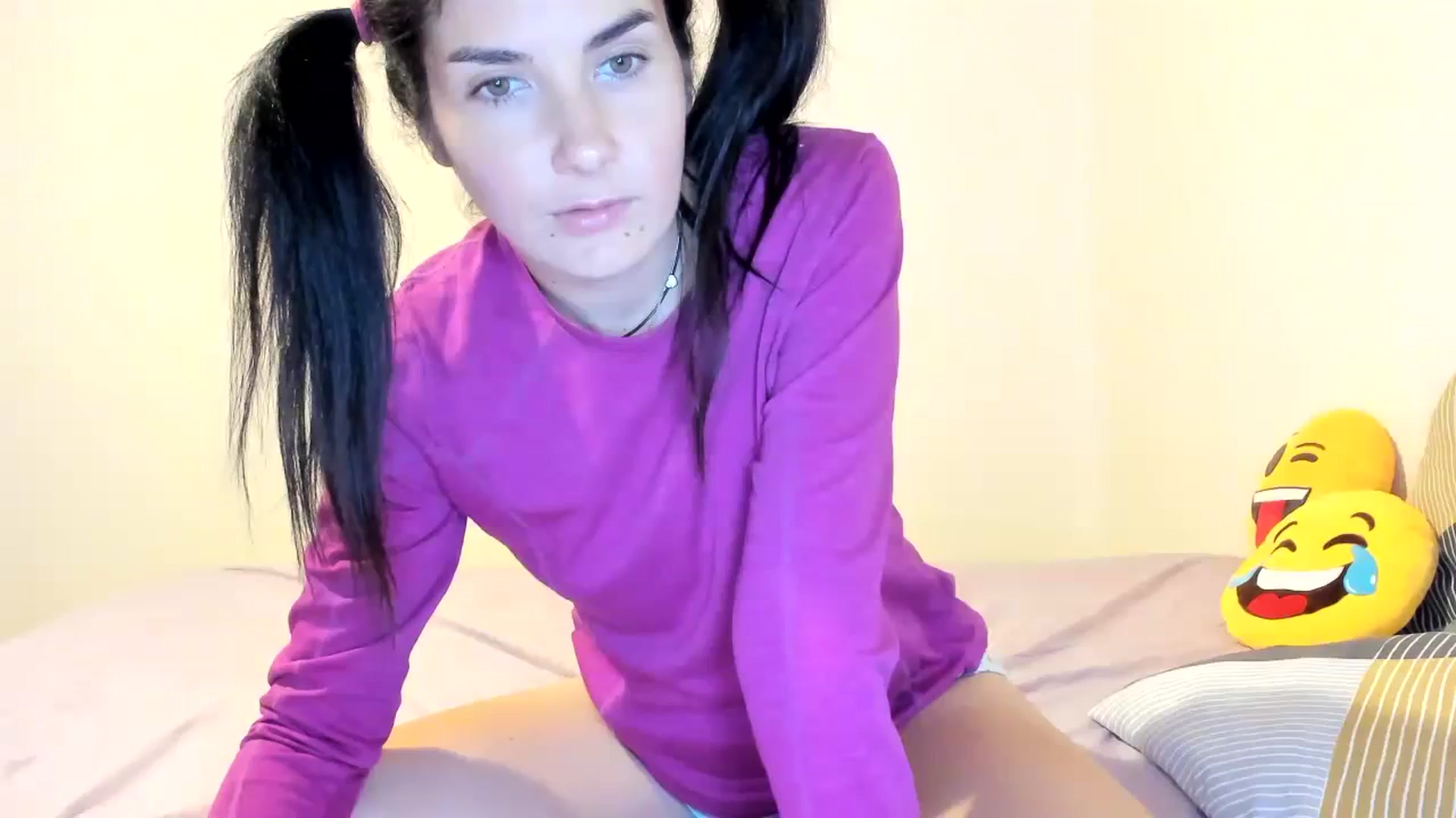 Gallery image thumbnail from SiouxPrincess's myfreecams stream on, 09/18/2023, 24:00 image 5 of 20