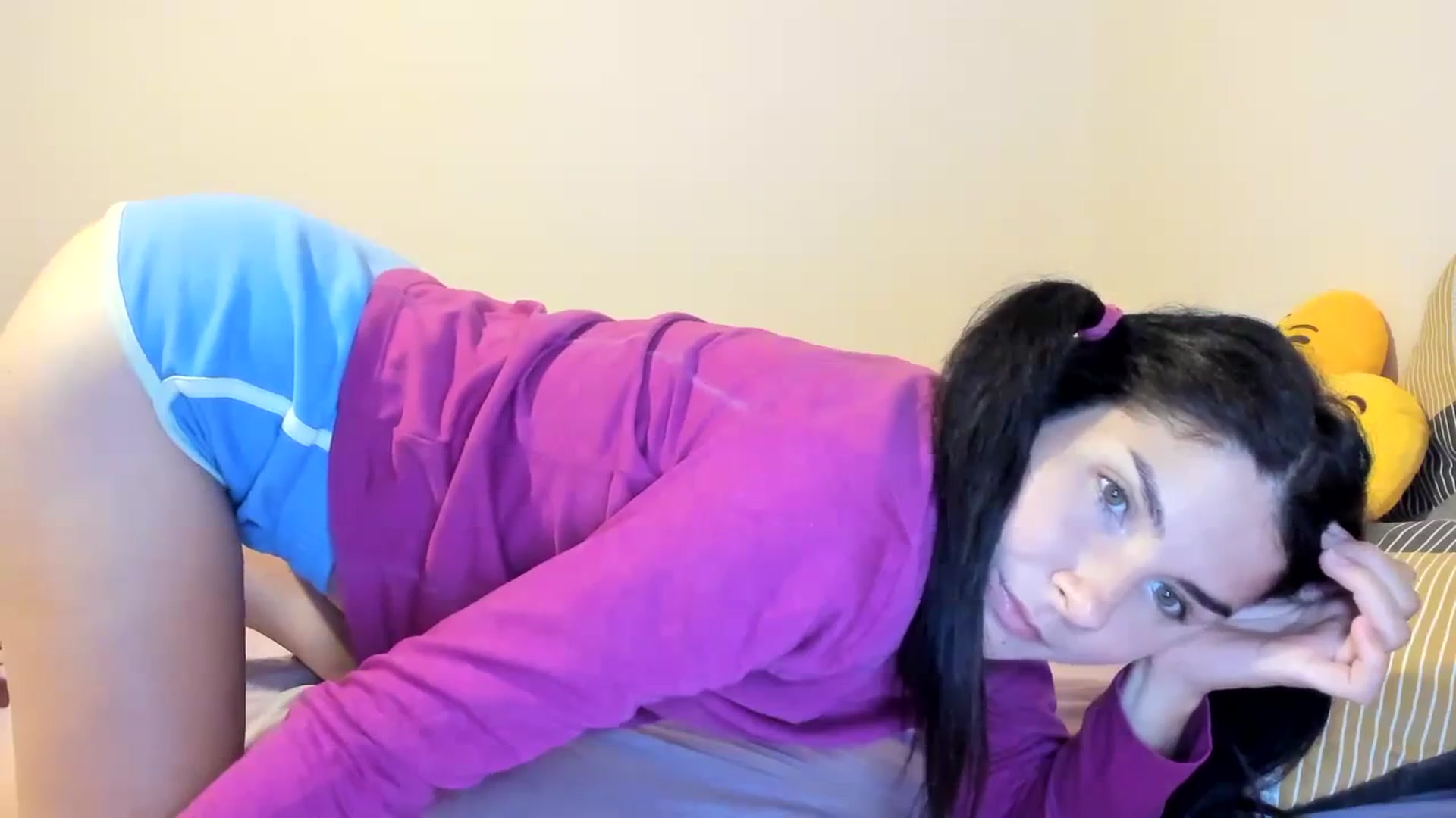 Gallery image thumbnail from SiouxPrincess's myfreecams stream on, 09/18/2023, 24:00 image 16 of 20