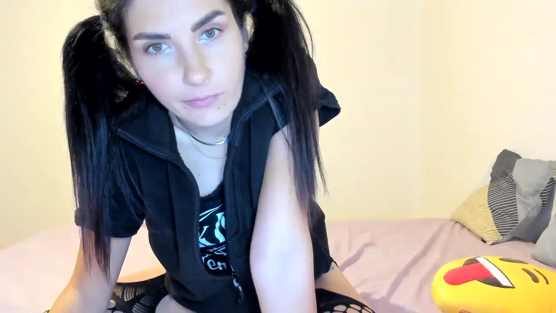 Gallery image thumbnail from SiouxPrincess's myfreecams stream on, 09/21/2023, 24:05 image 14 of 20