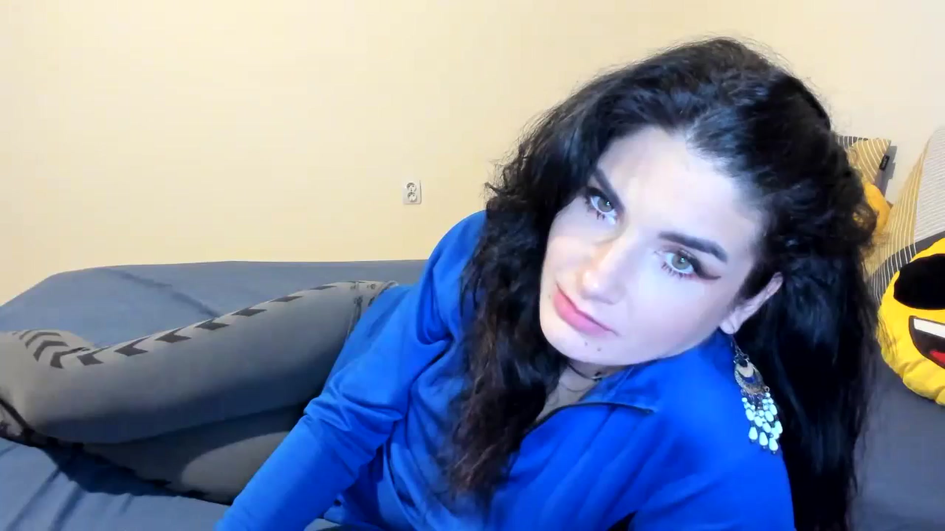 Gallery image thumbnail from SiouxPrincess's myfreecams stream on, 09/22/2023, 23:49 image 13 of 20