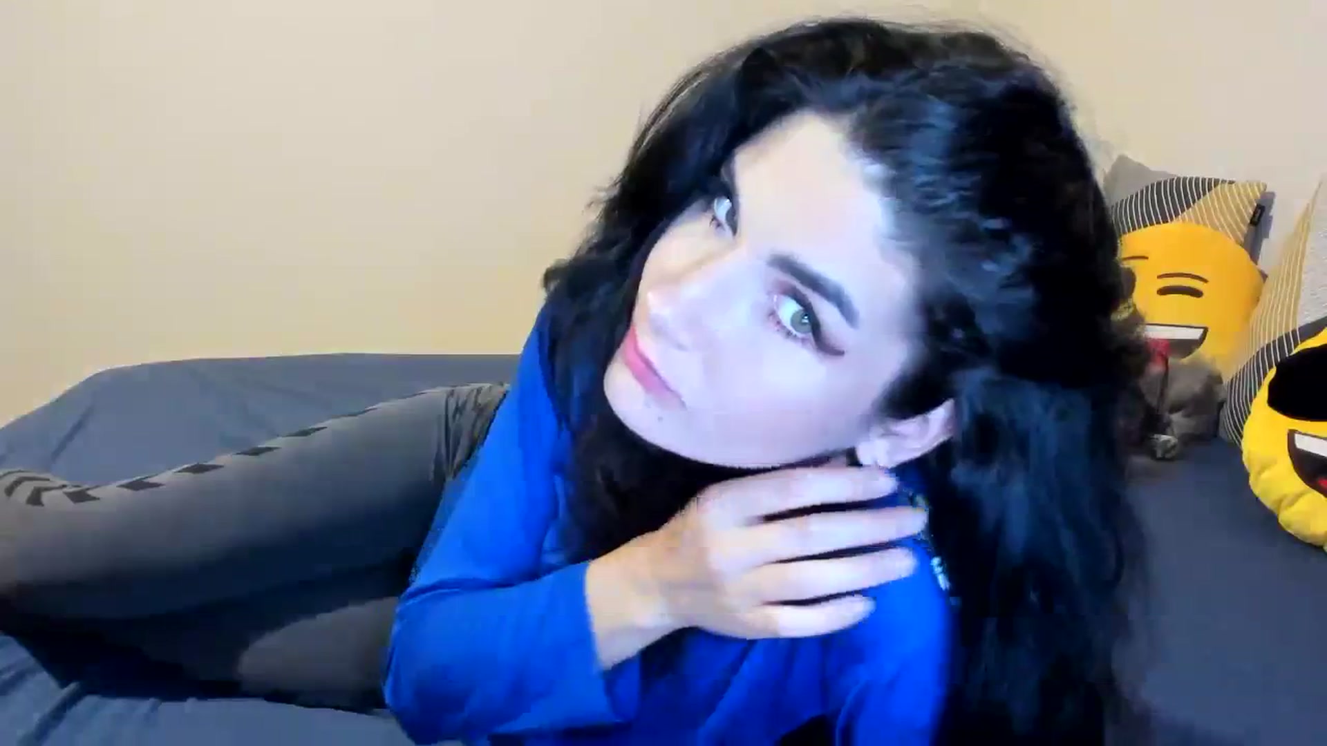 Gallery image thumbnail from SiouxPrincess's myfreecams stream on, 09/22/2023, 23:49 image 16 of 20