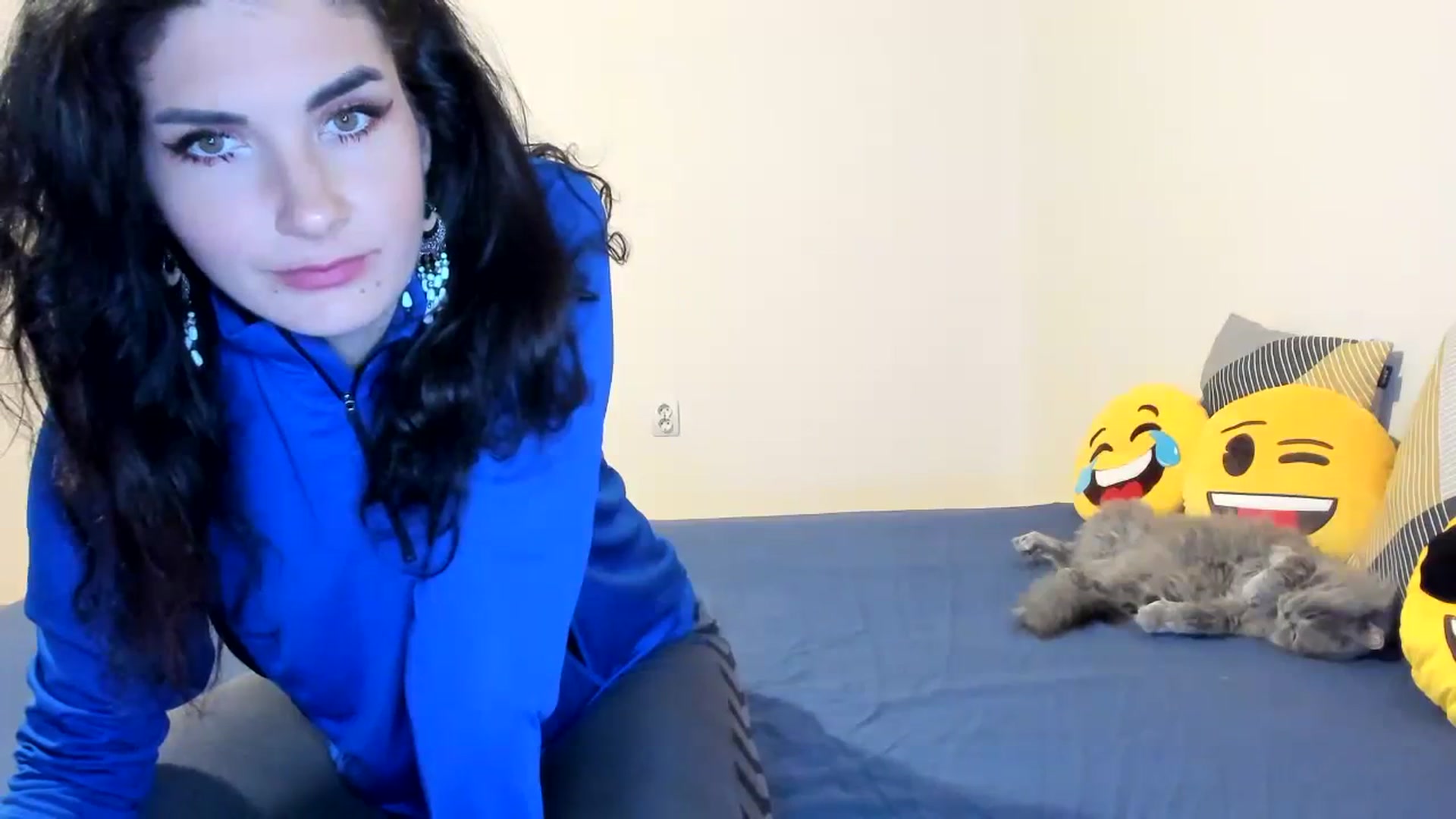 Gallery image thumbnail from SiouxPrincess's myfreecams stream on, 09/22/2023, 23:49 image 6 of 20