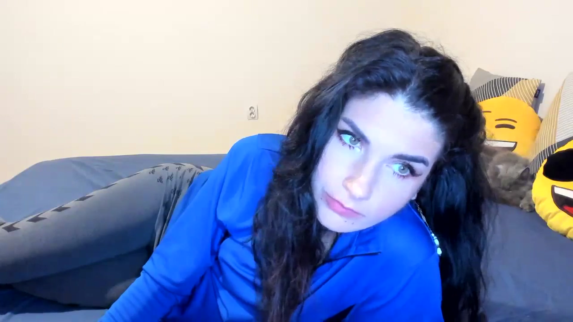 Gallery image thumbnail from SiouxPrincess's myfreecams stream on, 09/23/2023, 24:01 image 9 of 20