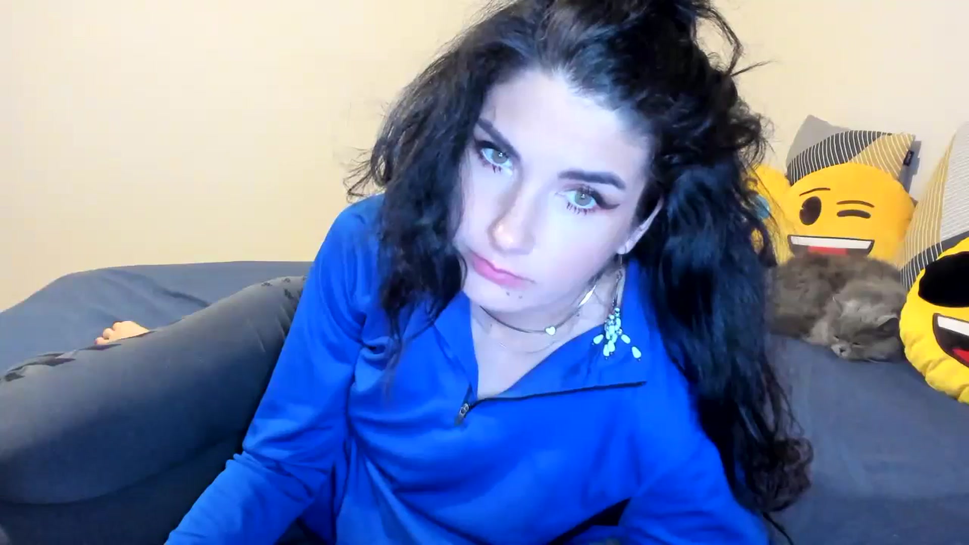 Gallery image thumbnail from SiouxPrincess's myfreecams stream on, 09/23/2023, 01:08 image 3 of 20