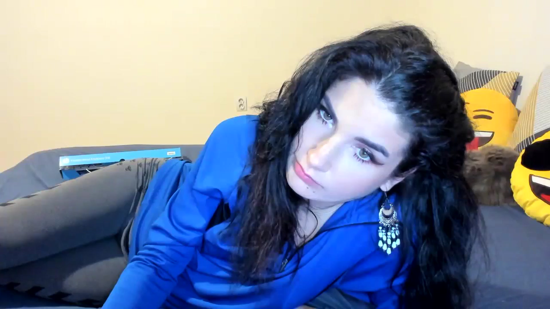 Gallery image thumbnail from SiouxPrincess's myfreecams stream on, 09/23/2023, 01:08 image 15 of 20