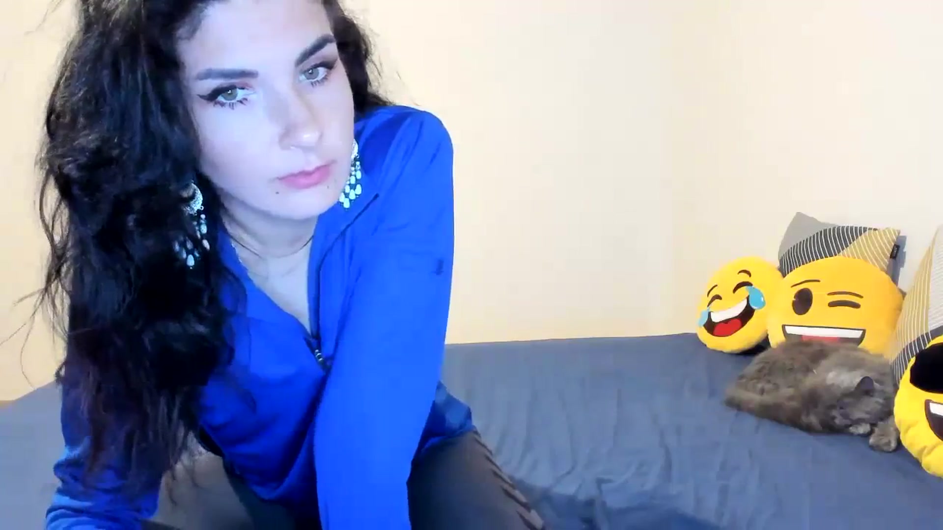 Gallery image thumbnail from SiouxPrincess's myfreecams stream on, 09/23/2023, 01:08 image 6 of 20