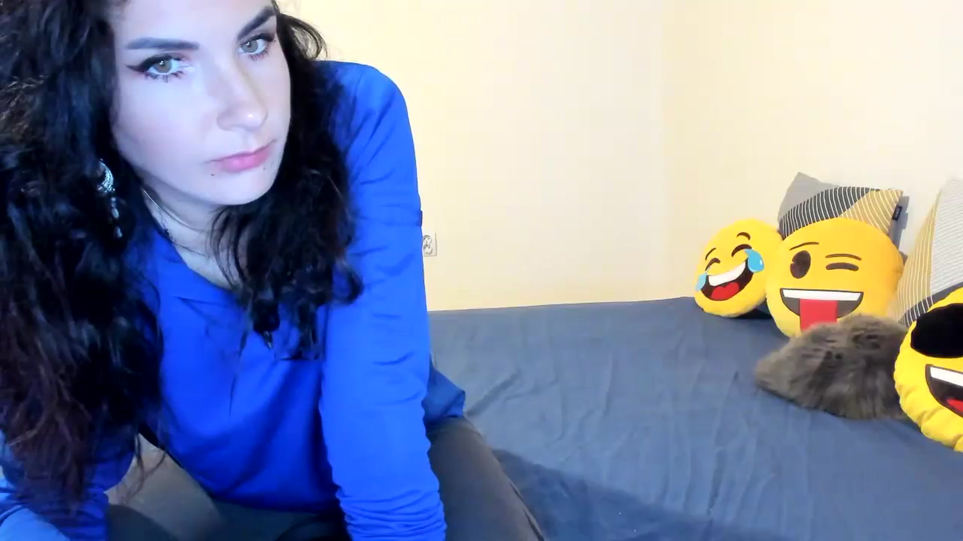 Gallery image thumbnail from SiouxPrincess's myfreecams stream on, 09/23/2023, 01:08 image 14 of 20