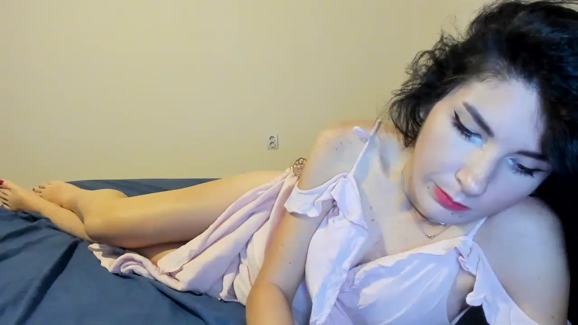 Gallery image thumbnail from SiouxPrincess's myfreecams stream on, 09/24/2023, 24:10 image 13 of 20