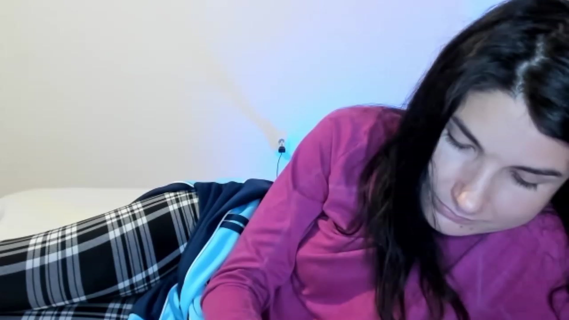 Gallery image thumbnail from SiouxPrincess's myfreecams stream on, 10/05/2023, 21:21 image 17 of 20