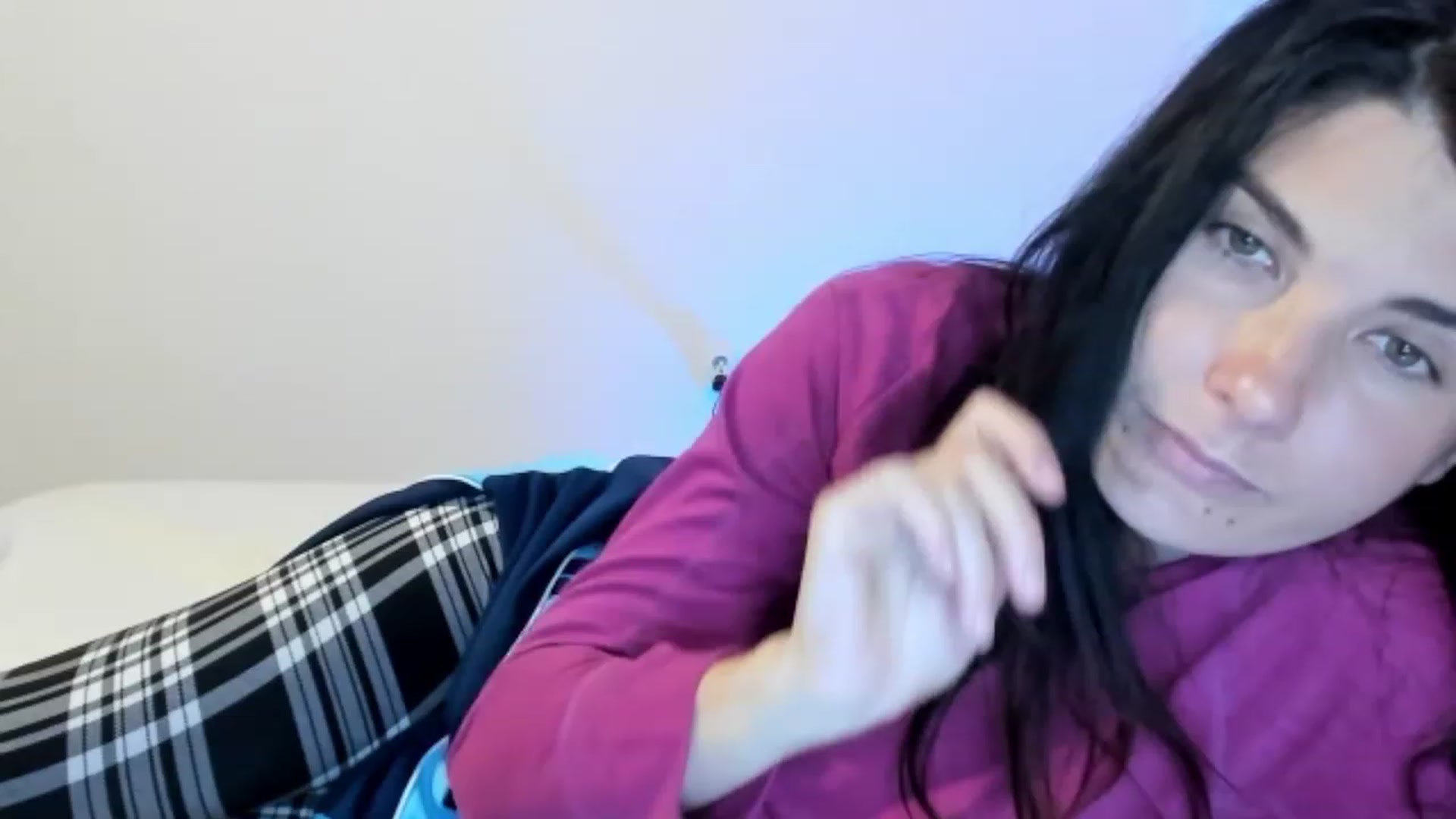Gallery image thumbnail from SiouxPrincess's myfreecams stream on, 10/05/2023, 21:21 image 10 of 20