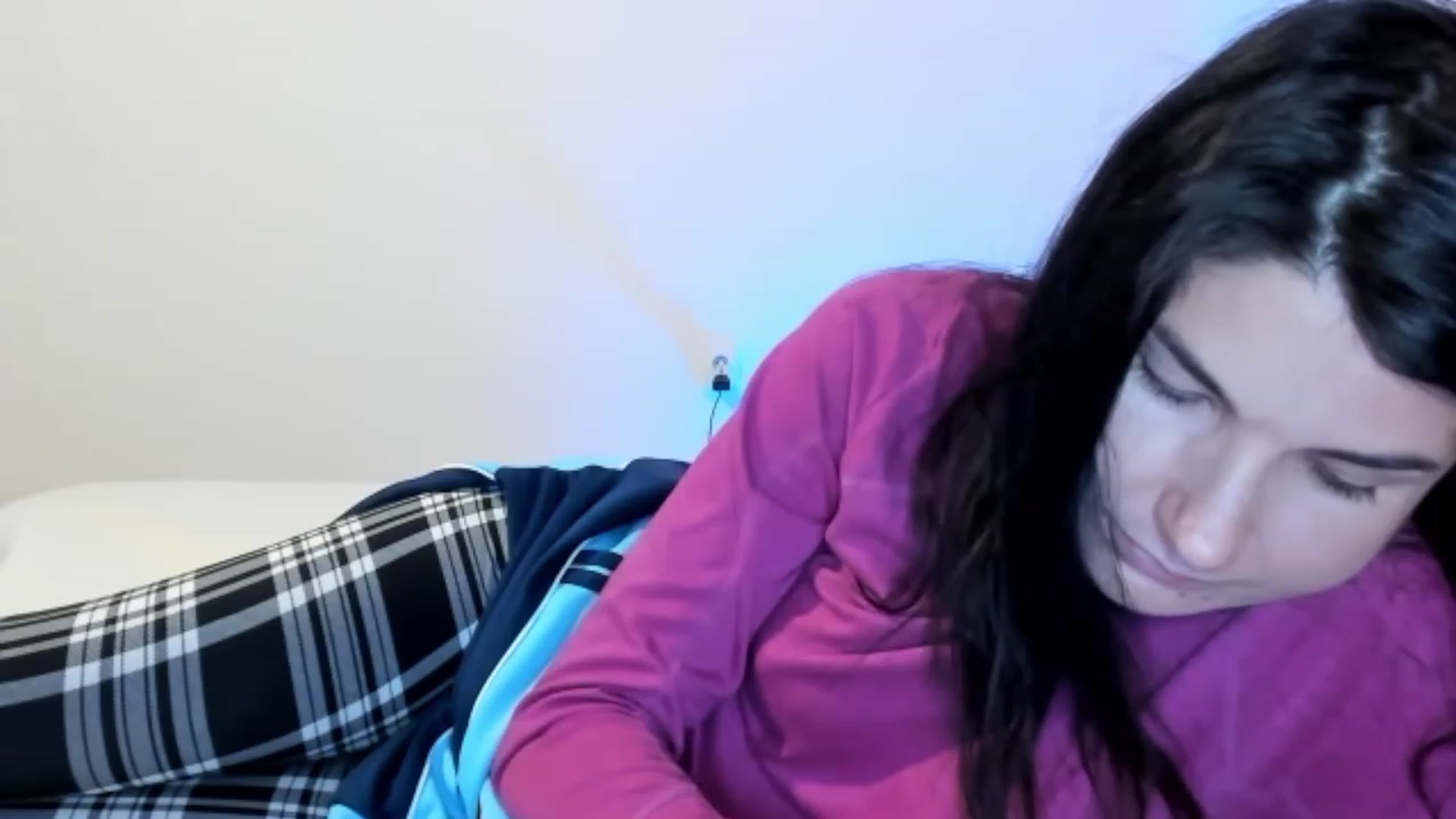 Gallery image thumbnail from SiouxPrincess's myfreecams stream on, 10/05/2023, 21:21 image 18 of 20