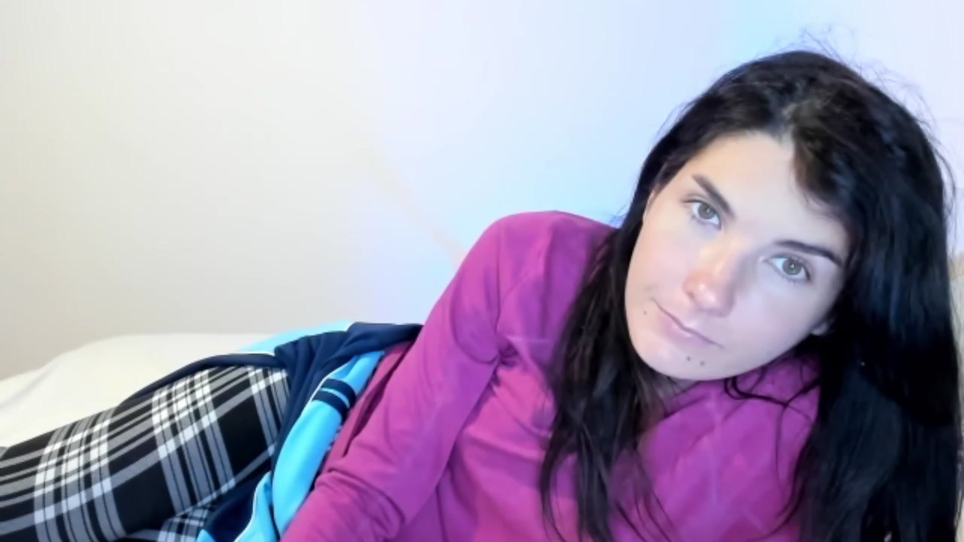 Gallery image thumbnail from SiouxPrincess's myfreecams stream on, 10/05/2023, 22:39 image 14 of 20