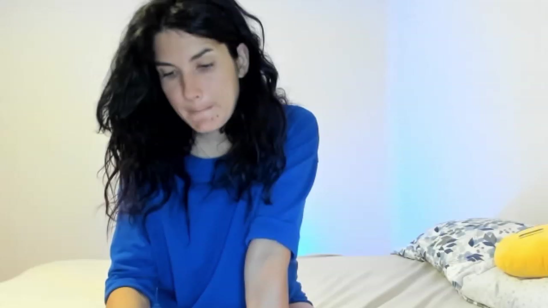 Gallery image thumbnail from SiouxPrincess's myfreecams stream on, 10/06/2023, 20:09 image 6 of 20
