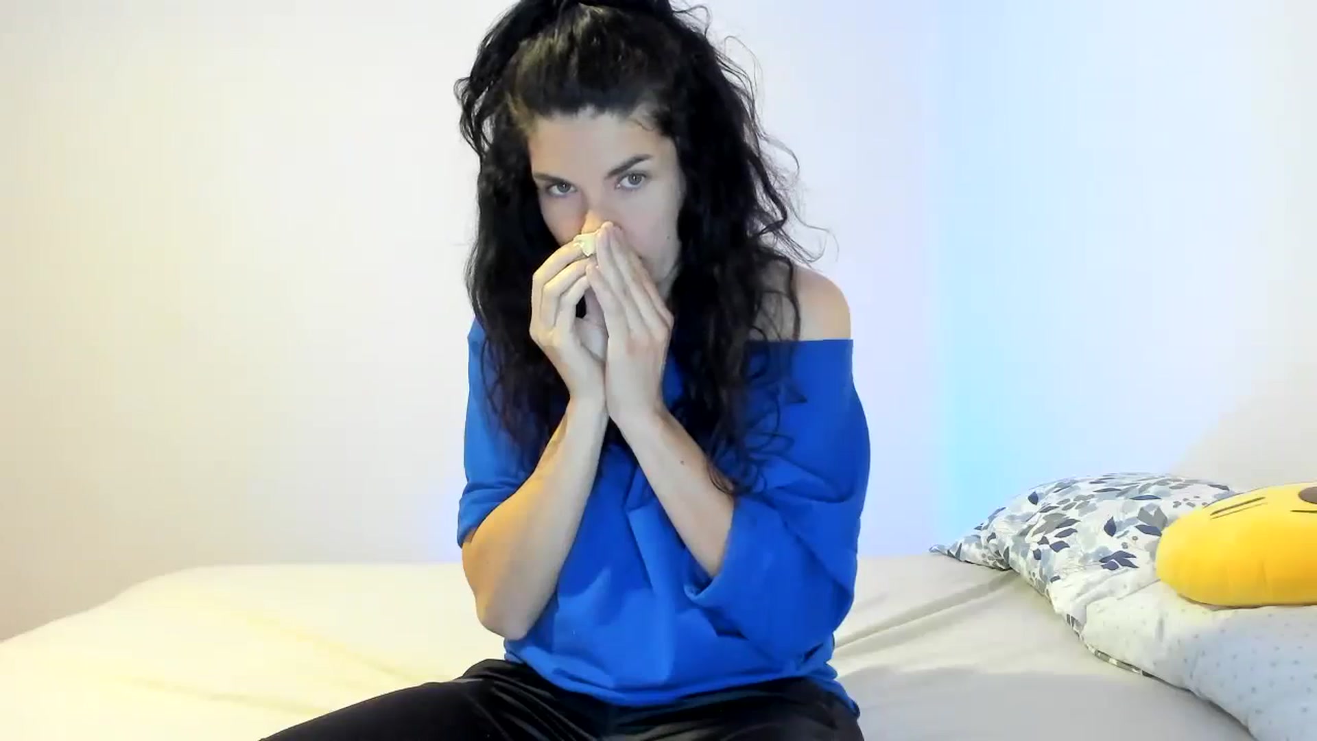 Gallery image thumbnail from SiouxPrincess's myfreecams stream on, 10/06/2023, 21:15 image 15 of 20
