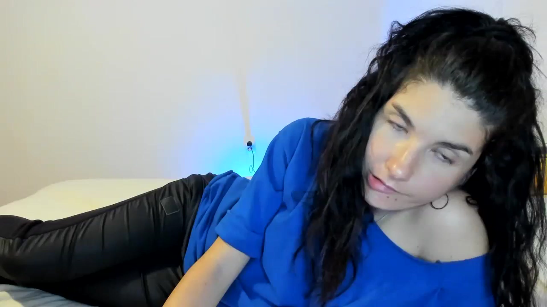Gallery image thumbnail from SiouxPrincess's myfreecams stream on, 10/06/2023, 23:00 image 20 of 20