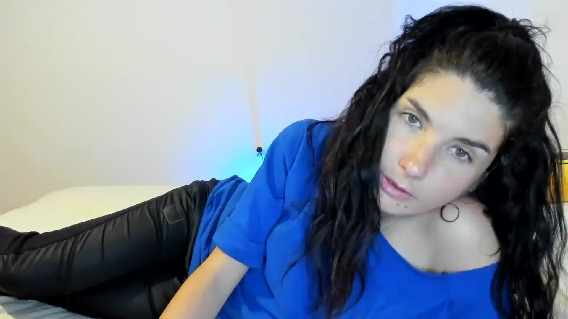 Gallery image thumbnail from SiouxPrincess's myfreecams stream on, 10/06/2023, 23:00 image 18 of 20