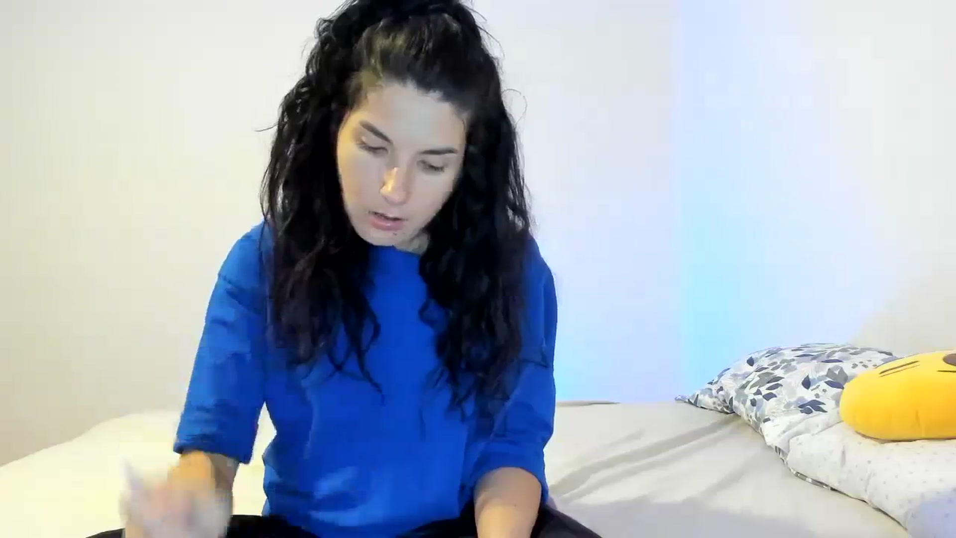 Gallery image thumbnail from SiouxPrincess's myfreecams stream on, 10/06/2023, 23:00 image 7 of 20