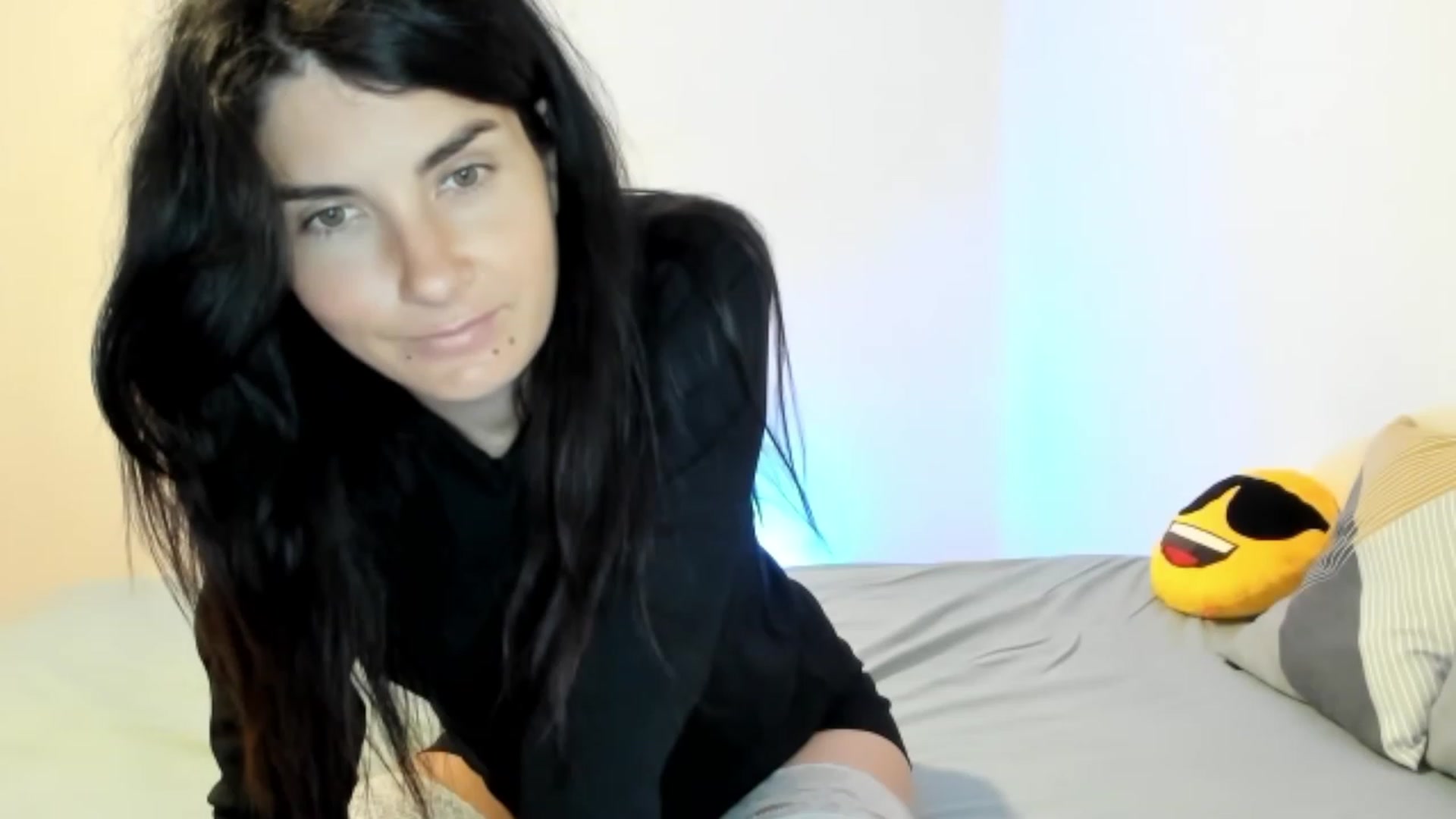 Gallery image thumbnail from SiouxPrincess's myfreecams stream on, 10/10/2023, 22:21 image 9 of 20