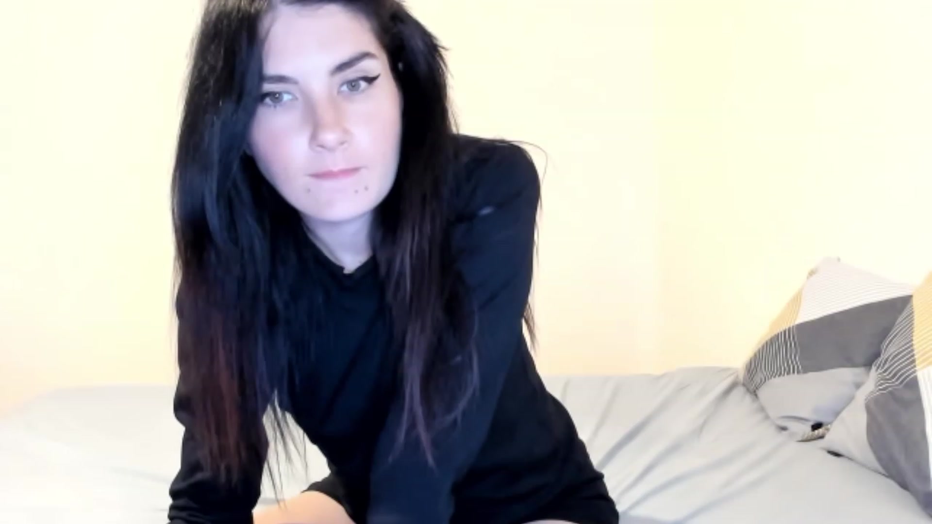 Gallery image thumbnail from SiouxPrincess's myfreecams stream on, 10/15/2023, 20:59 image 17 of 20