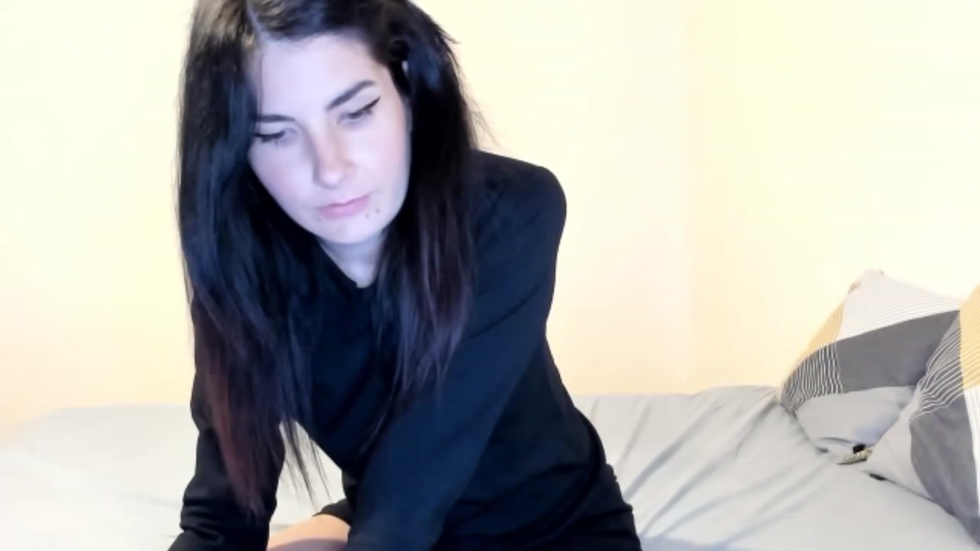 Gallery image thumbnail from SiouxPrincess's myfreecams stream on, 10/15/2023, 20:59 image 8 of 20