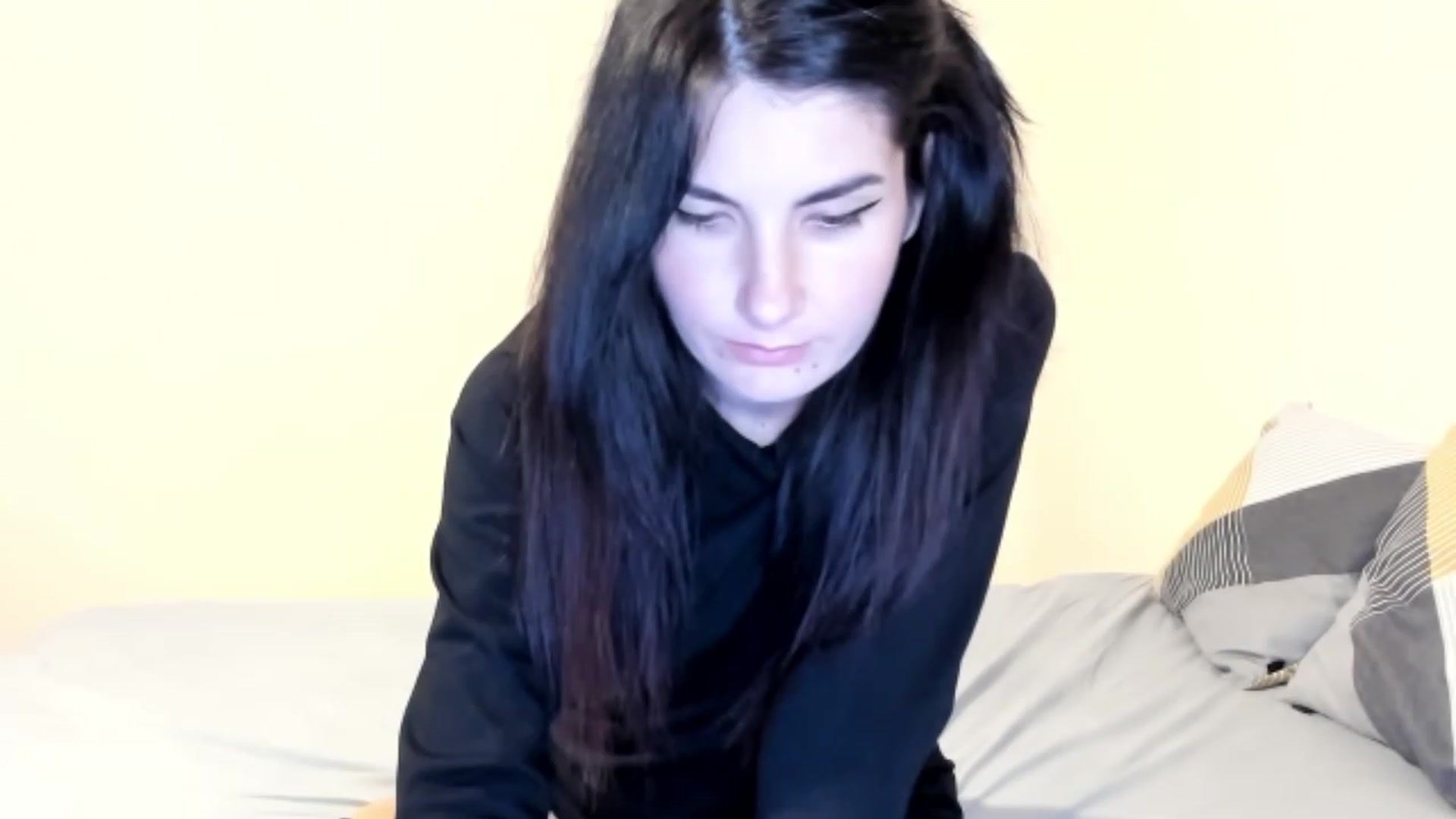 Gallery image thumbnail from SiouxPrincess's myfreecams stream on, 10/15/2023, 20:59 image 6 of 20