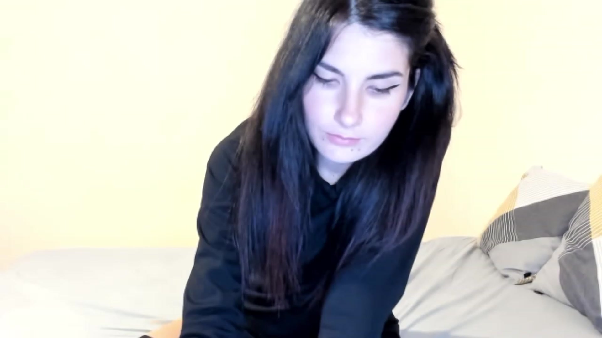 Gallery image thumbnail from SiouxPrincess's myfreecams stream on, 10/15/2023, 20:59 image 5 of 20