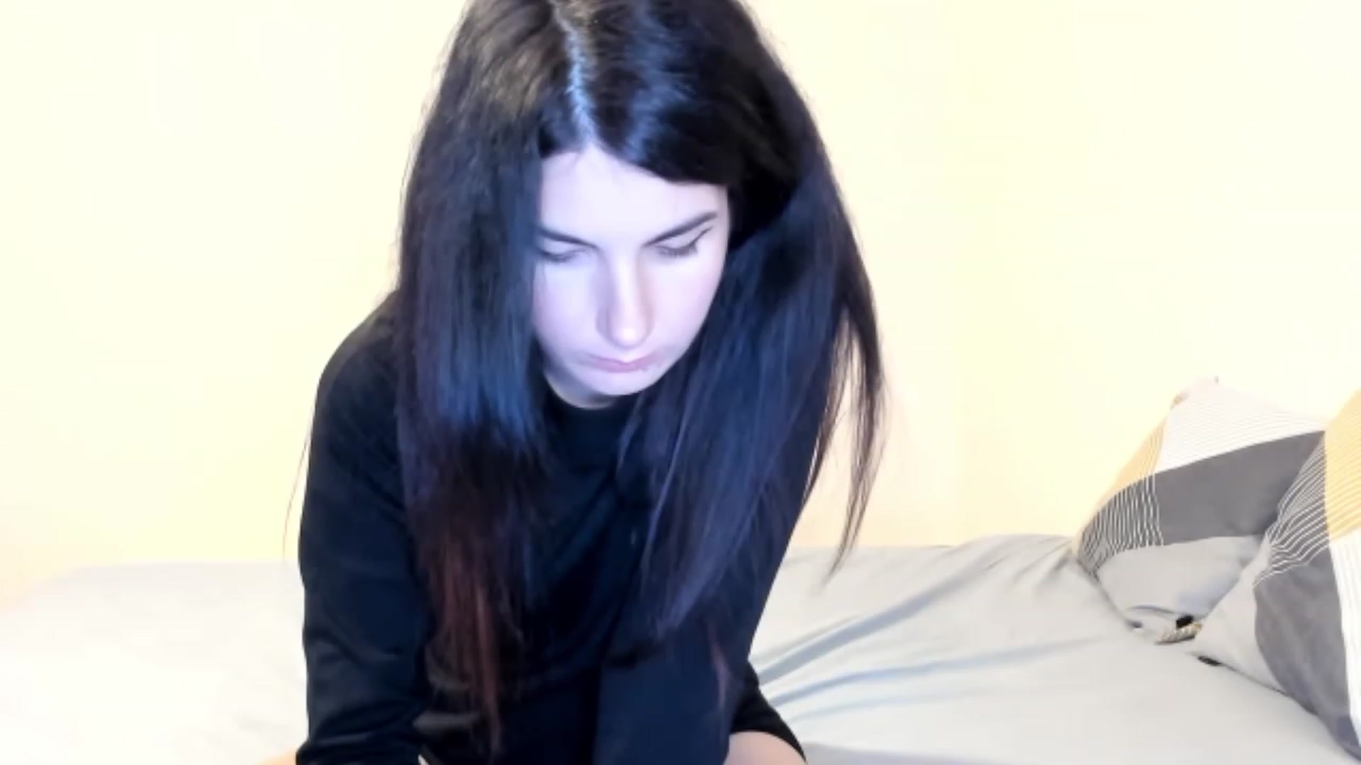 Gallery image thumbnail from SiouxPrincess's myfreecams stream on, 10/15/2023, 23:04 image 10 of 20