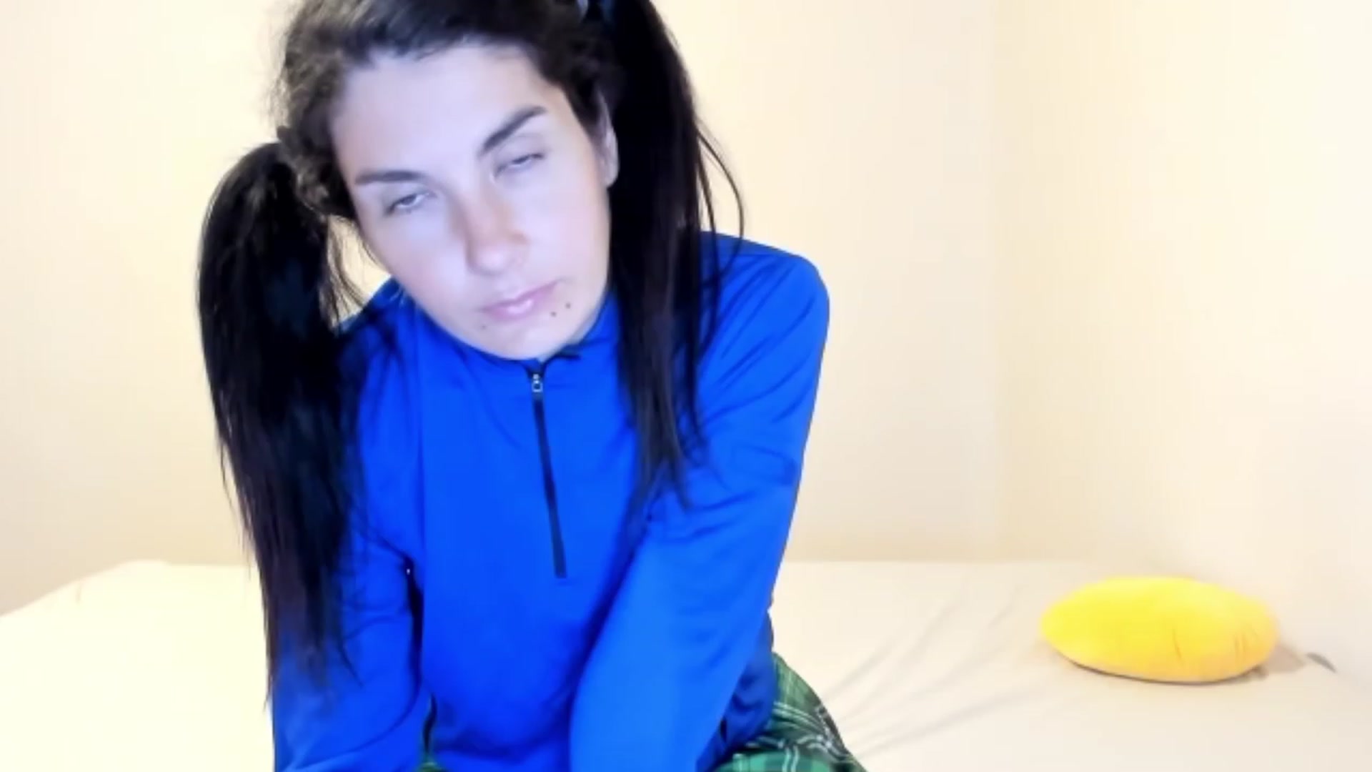 Gallery image thumbnail from SiouxPrincess's myfreecams stream on, 10/16/2023, 22:37 image 6 of 20