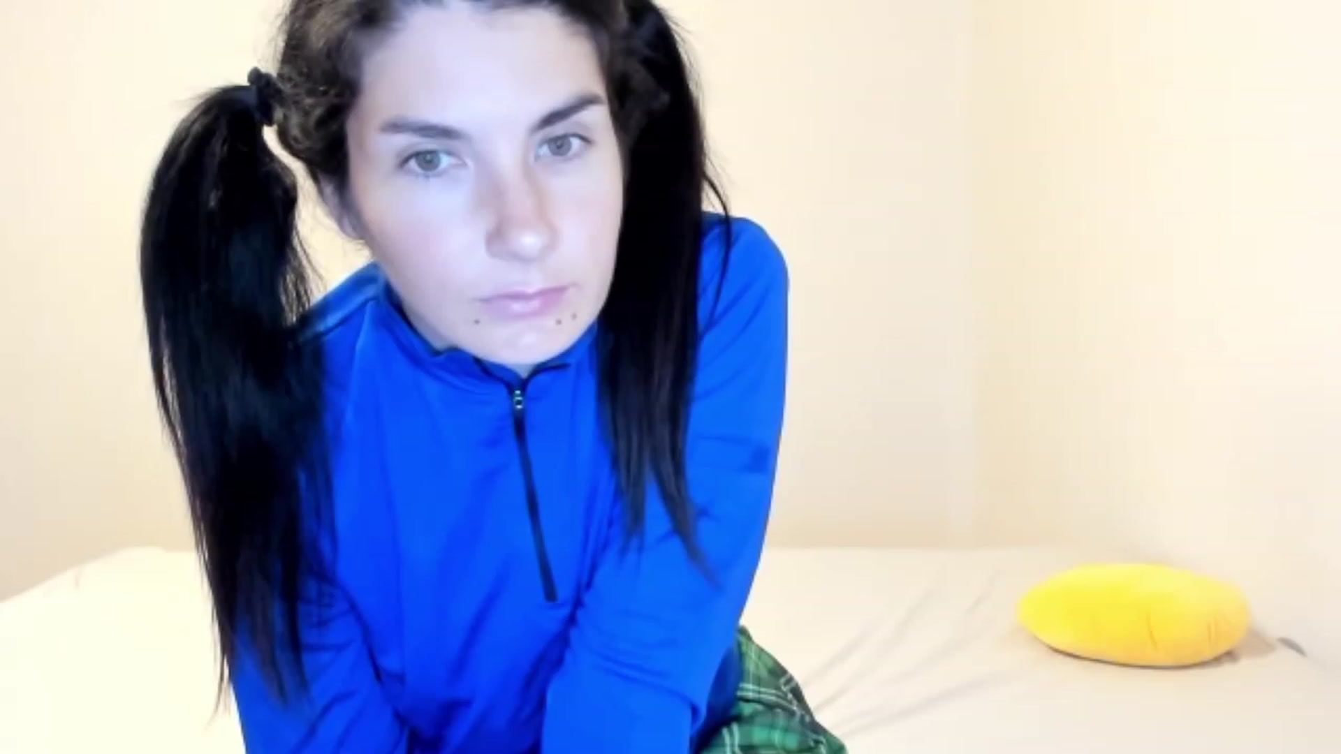 Gallery image thumbnail from SiouxPrincess's myfreecams stream on, 10/16/2023, 22:37 image 19 of 20