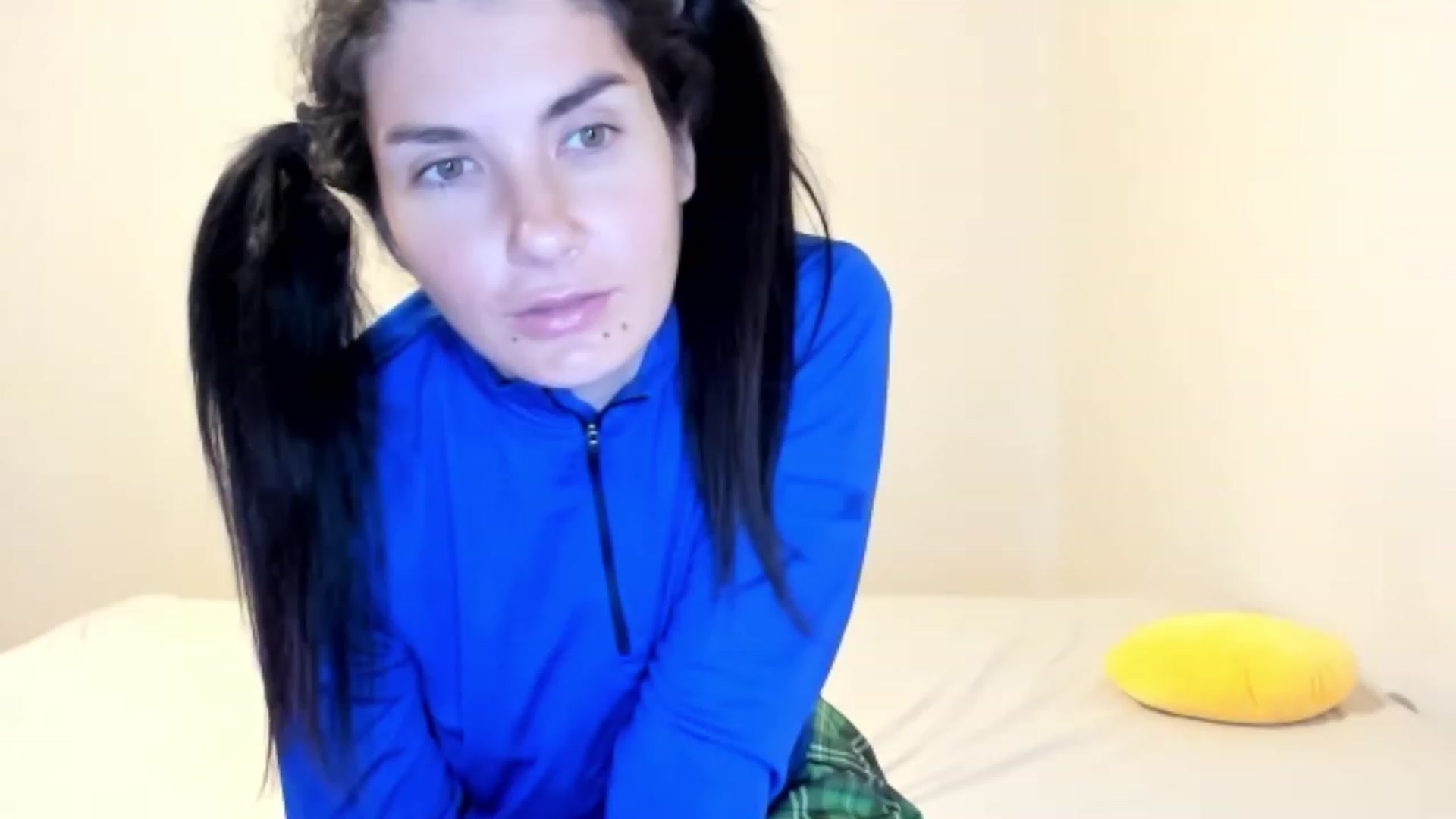 Gallery image thumbnail from SiouxPrincess's myfreecams stream on, 10/16/2023, 22:37 image 18 of 20