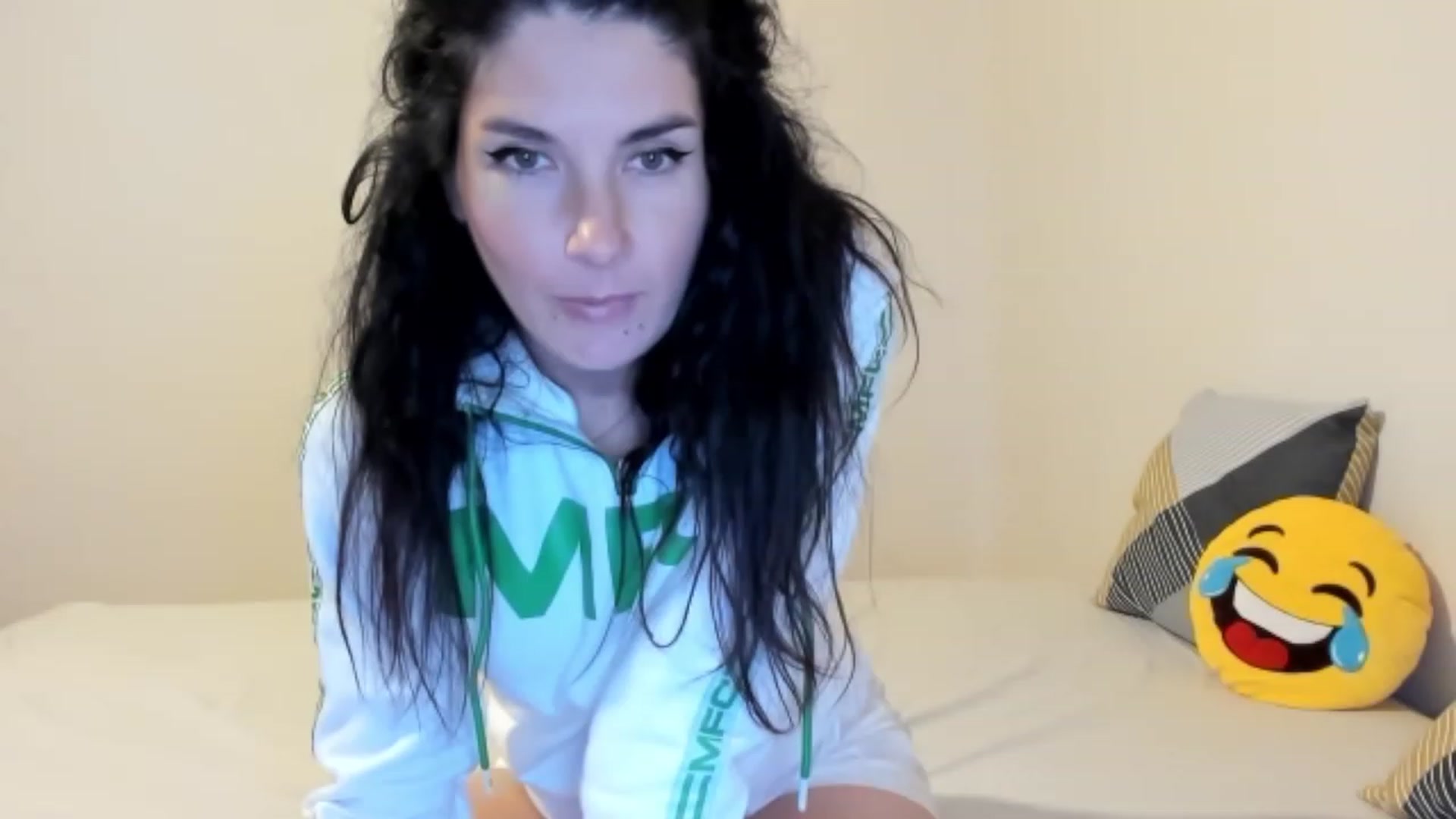 Gallery image thumbnail from SiouxPrincess's myfreecams stream on, 10/17/2023, 21:48 image 9 of 20