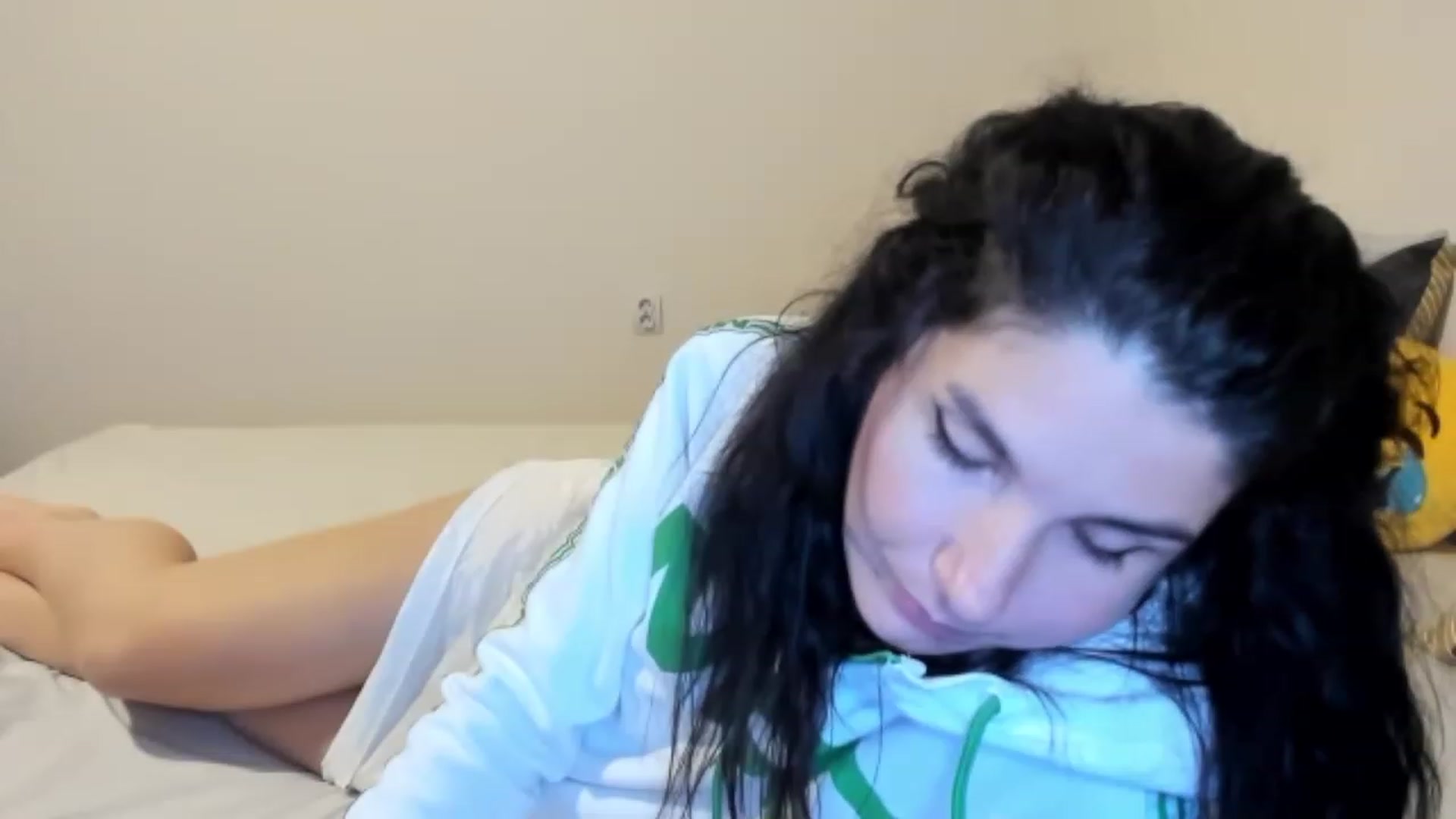 Gallery image thumbnail from SiouxPrincess's myfreecams stream on, 10/17/2023, 21:48 image 16 of 20