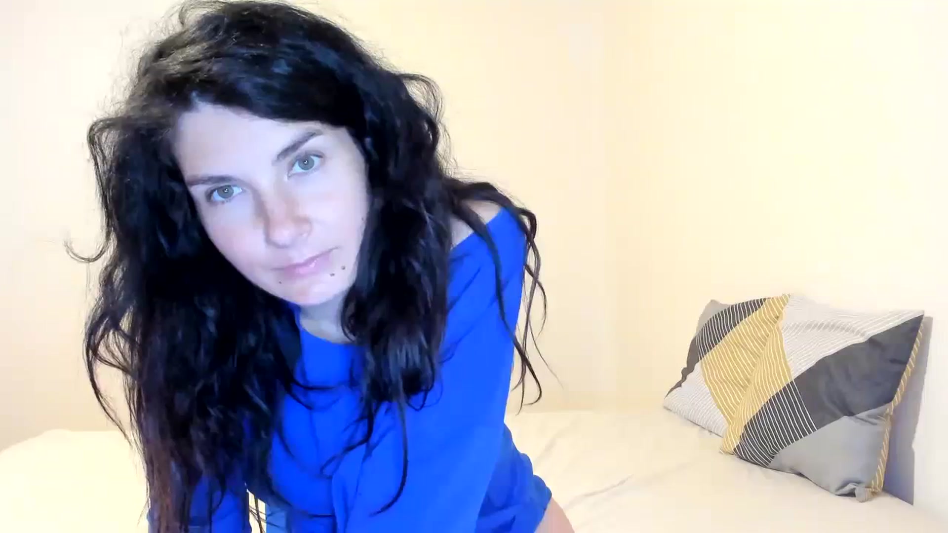 Gallery image thumbnail from SiouxPrincess's myfreecams stream on, 10/18/2023, 23:44 image 17 of 20