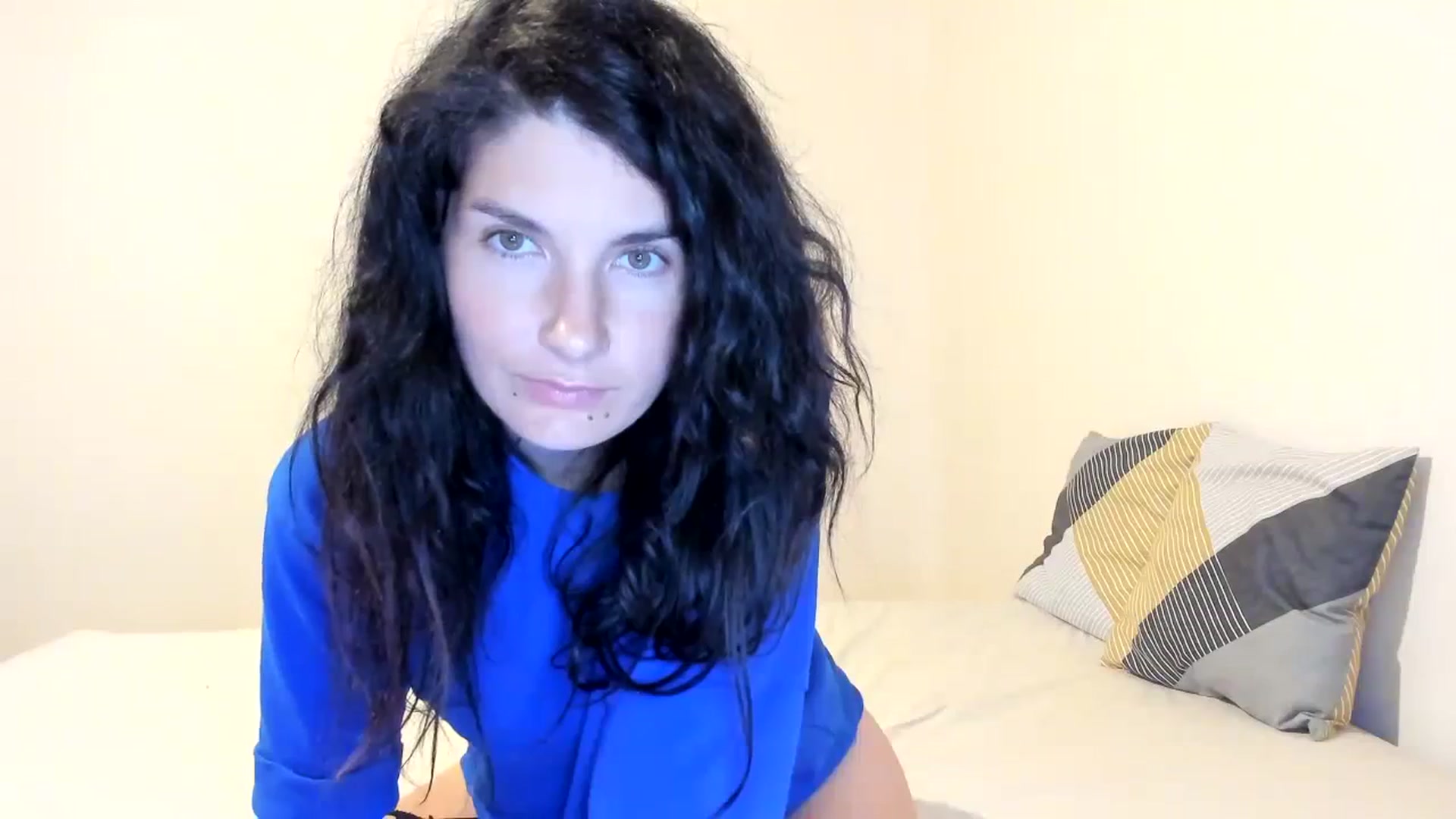 Gallery image thumbnail from SiouxPrincess's myfreecams stream on, 10/18/2023, 23:44 image 11 of 20