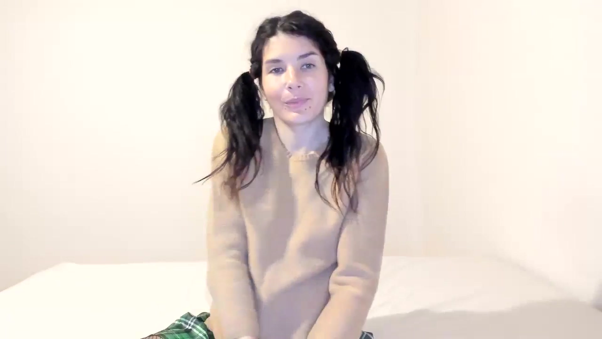 Gallery image thumbnail from SiouxPrincess's myfreecams stream on, 10/19/2023, 23:20 image 17 of 20