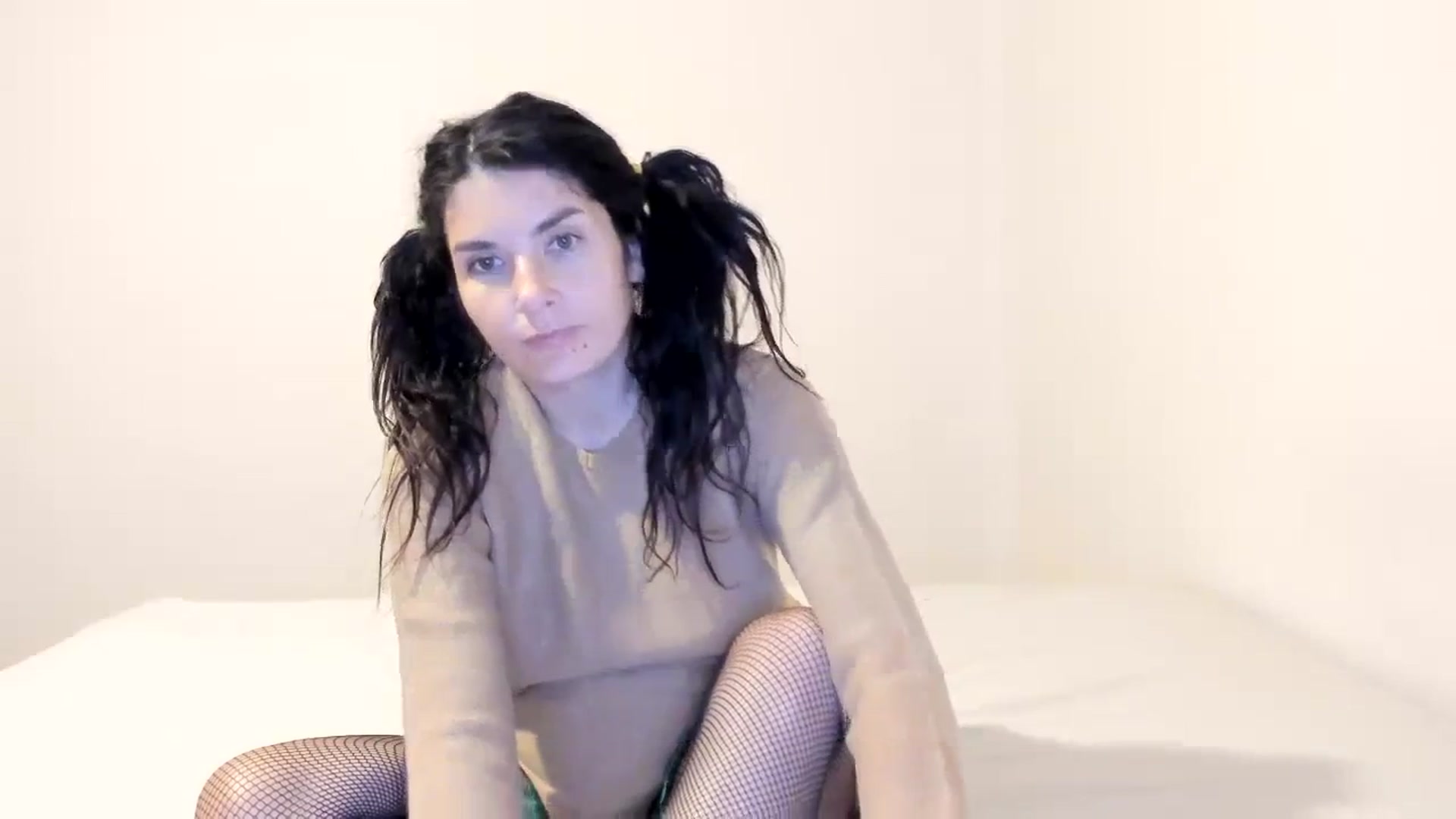 Gallery image thumbnail from SiouxPrincess's myfreecams stream on, 10/19/2023, 23:20 image 8 of 20