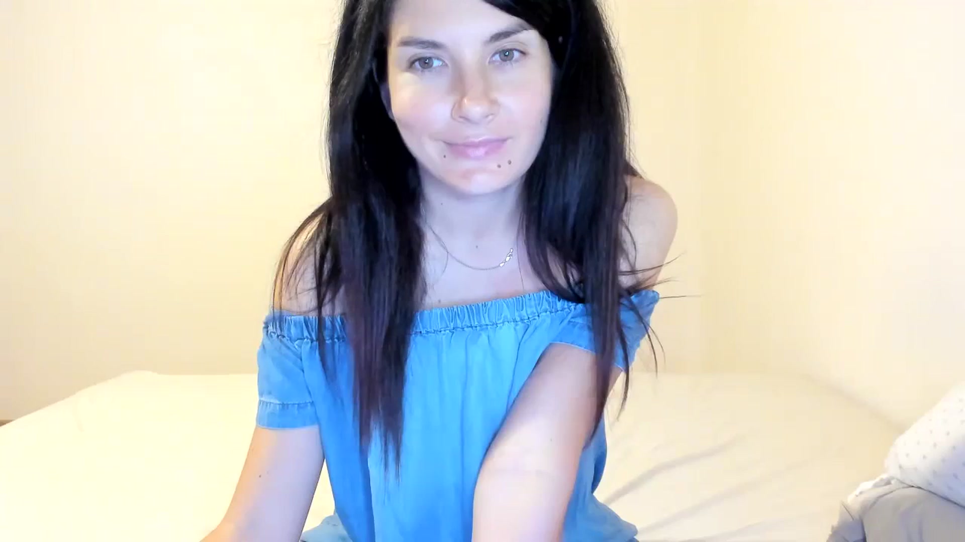 Gallery image thumbnail from SiouxPrincess's myfreecams stream on, 10/20/2023, 23:50 image 7 of 20