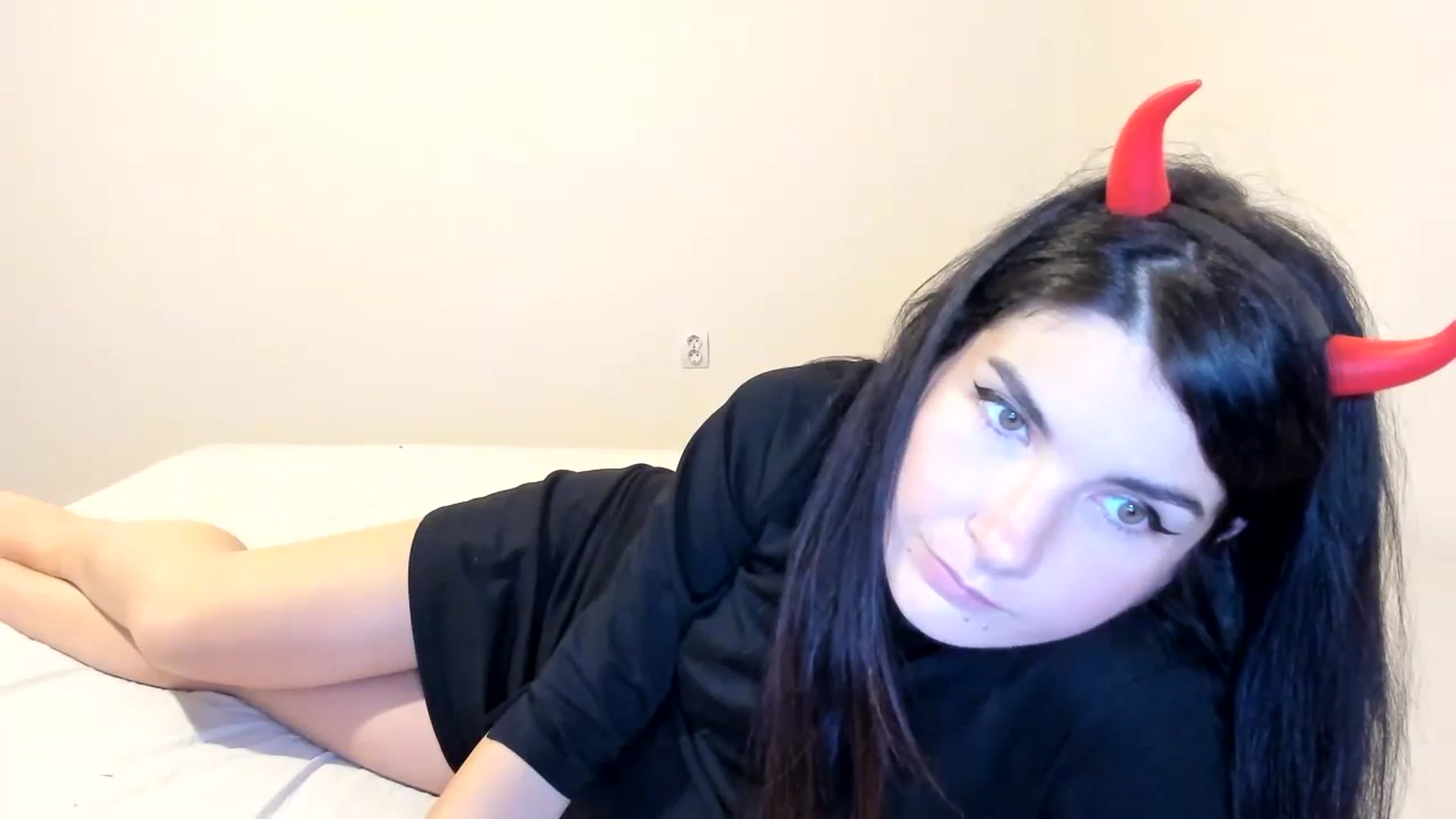 Gallery image thumbnail from SiouxPrincess's myfreecams stream on, 10/21/2023, 21:27 image 12 of 20