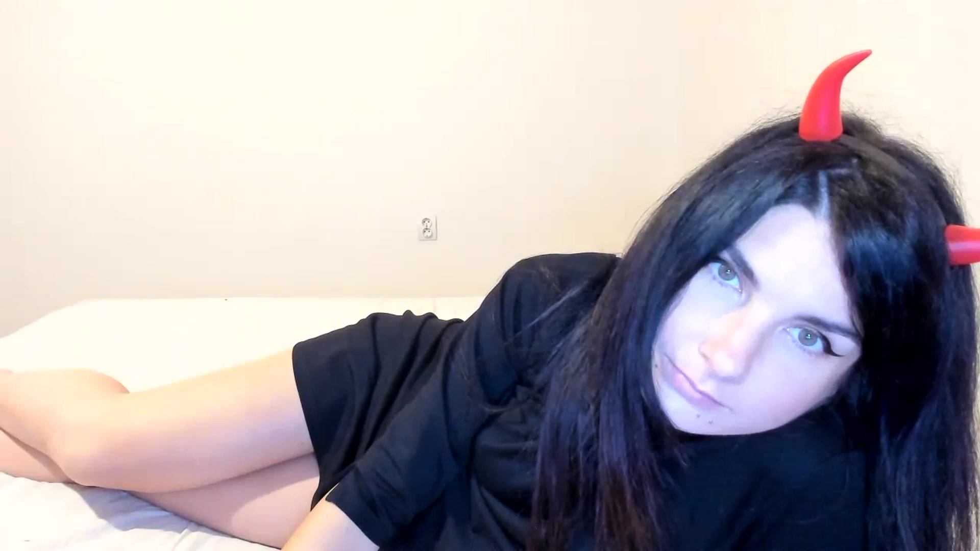 Gallery image thumbnail from SiouxPrincess's myfreecams stream on, 10/21/2023, 23:29 image 11 of 20
