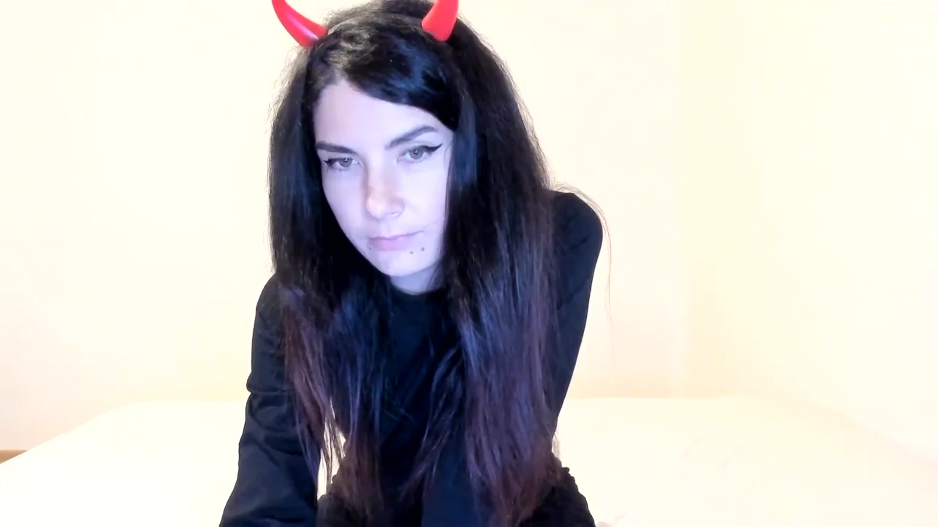 Gallery image thumbnail from SiouxPrincess's myfreecams stream on, 10/21/2023, 23:41 image 9 of 20