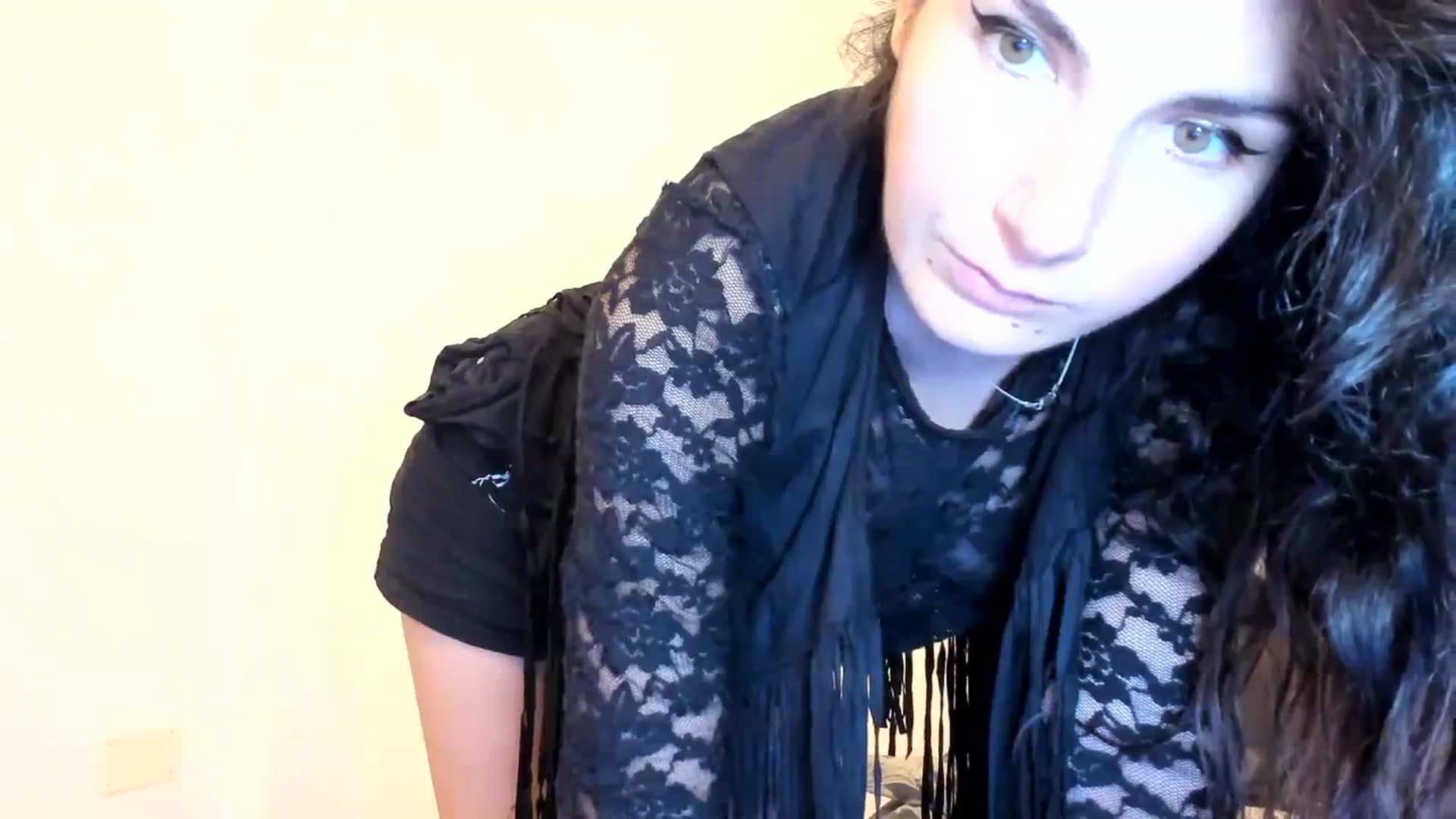 Gallery image thumbnail from SiouxPrincess's myfreecams stream on, 10/24/2023, 21:03 image 9 of 20