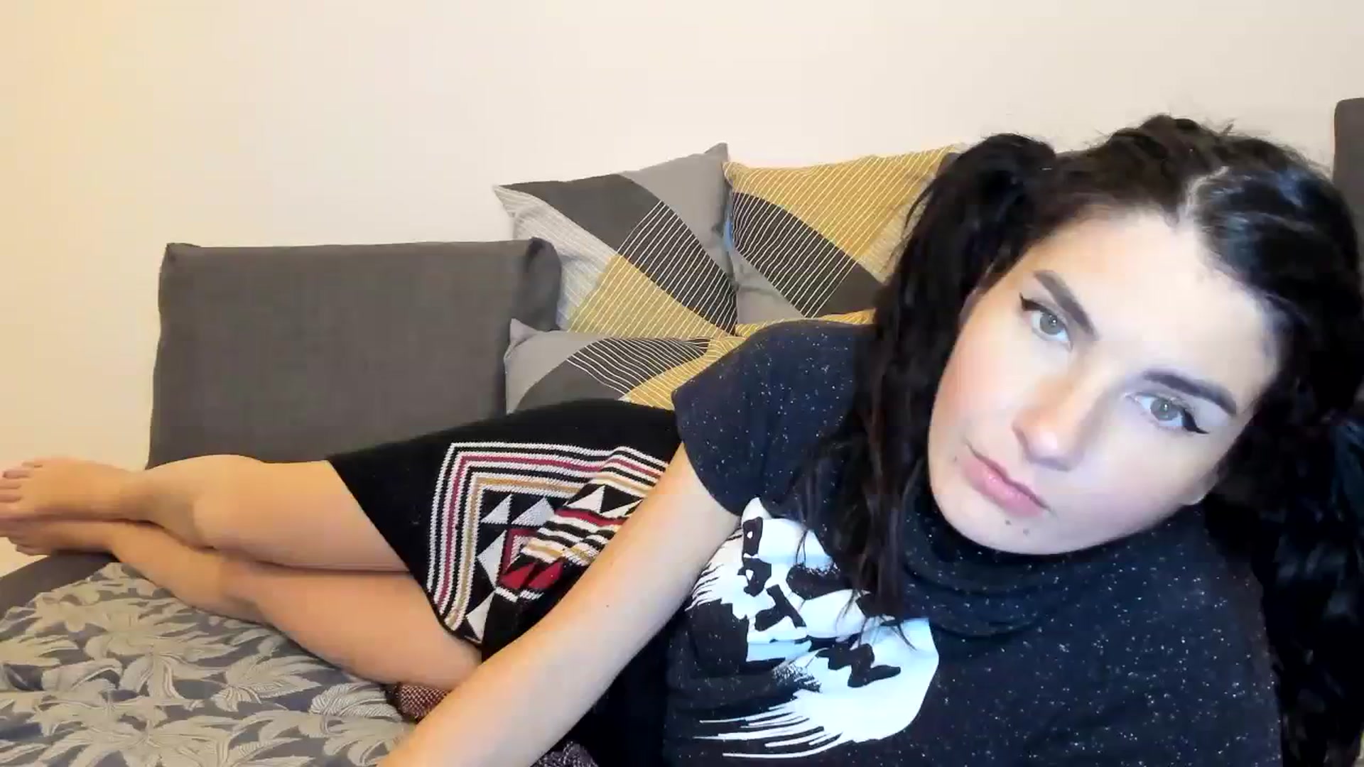 Gallery image thumbnail from SiouxPrincess's myfreecams stream on, 10/25/2023, 19:22 image 18 of 20