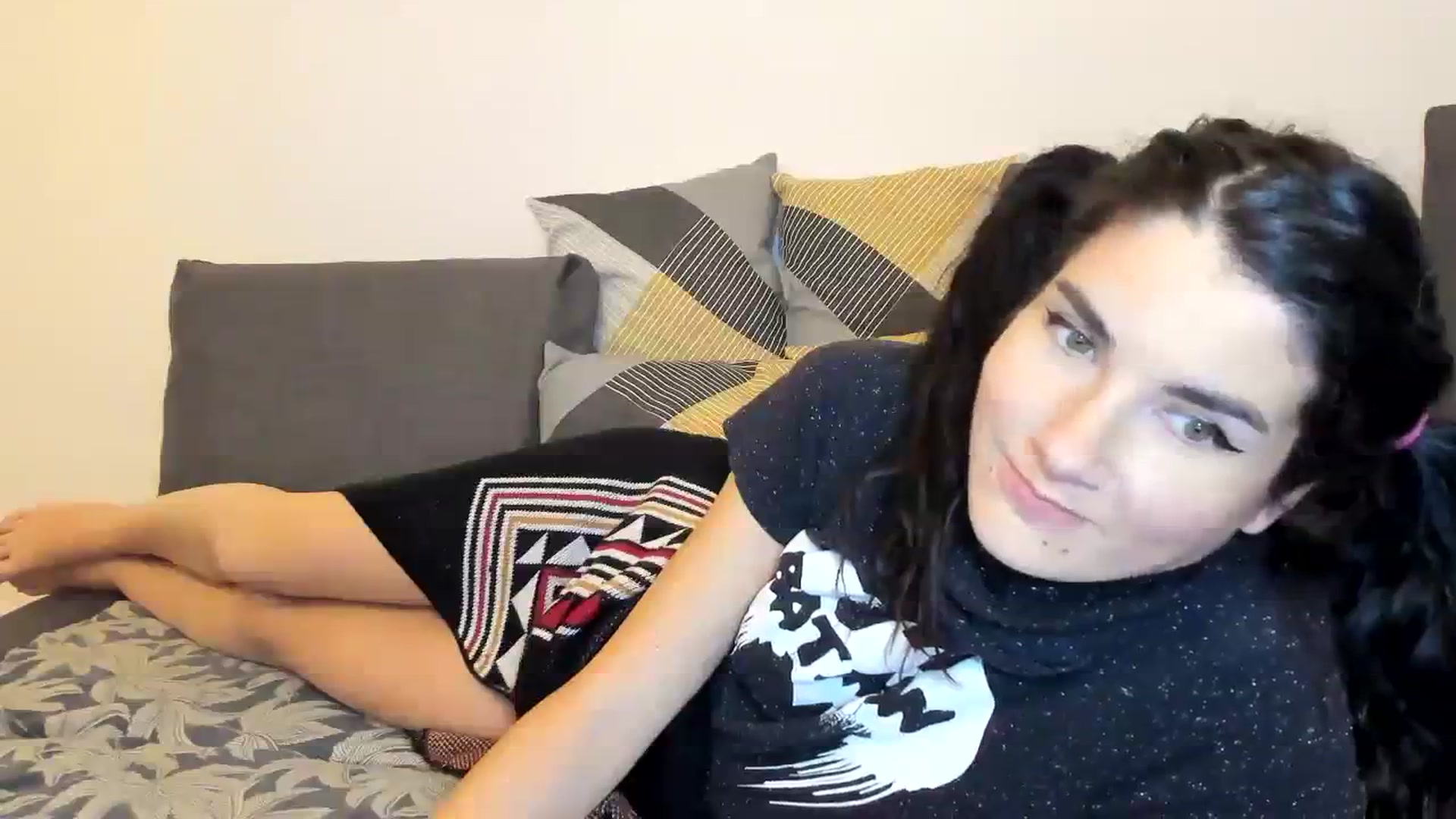 Gallery image thumbnail from SiouxPrincess's myfreecams stream on, 10/25/2023, 19:22 image 16 of 20