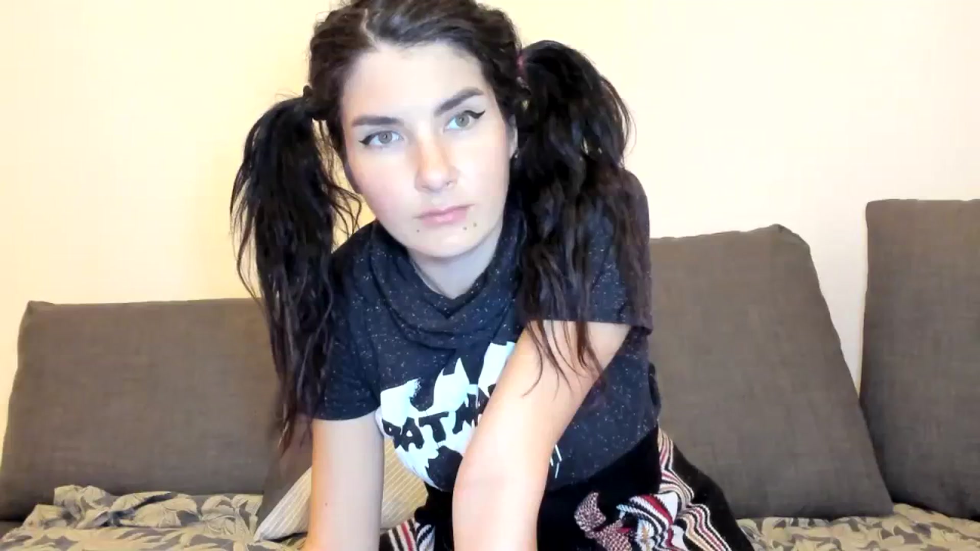 Gallery image thumbnail from SiouxPrincess's myfreecams stream on, 10/25/2023, 20:48 image 14 of 20