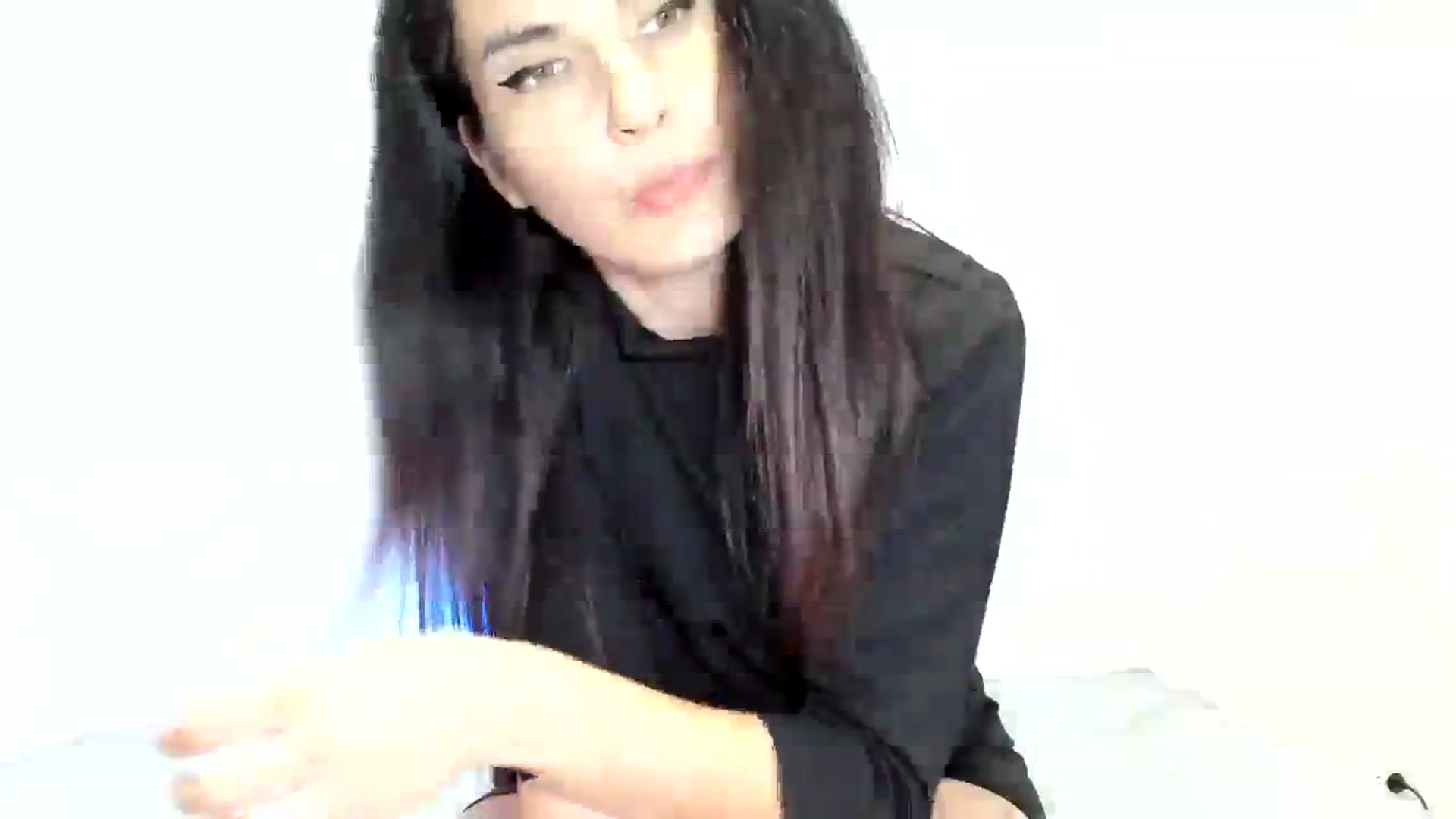 Gallery image thumbnail from SiouxPrincess's myfreecams stream on, 10/28/2023, 22:50 image 18 of 20