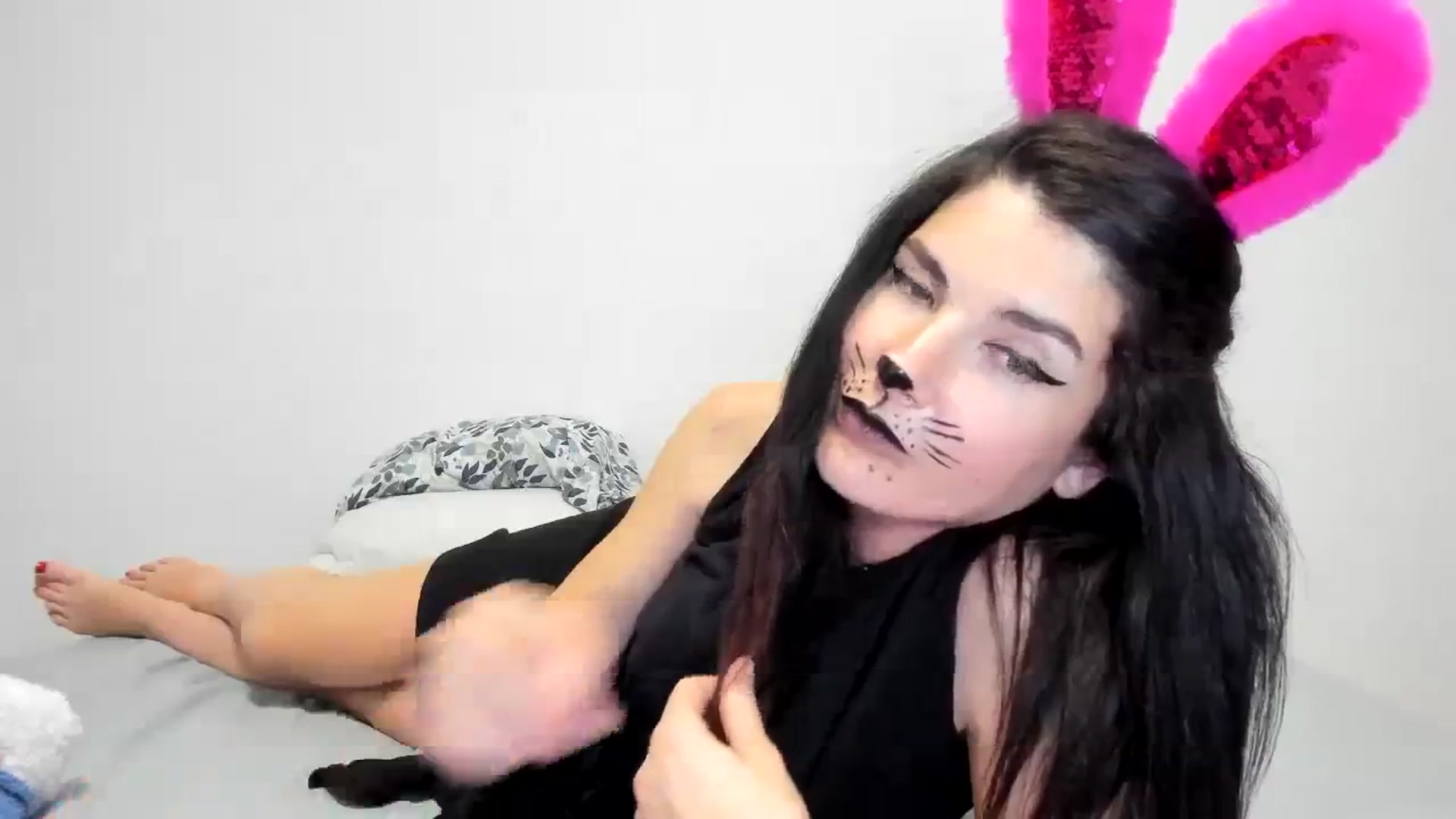 Gallery image thumbnail from SiouxPrincess's myfreecams stream on, 10/31/2023, 23:34 image 15 of 20