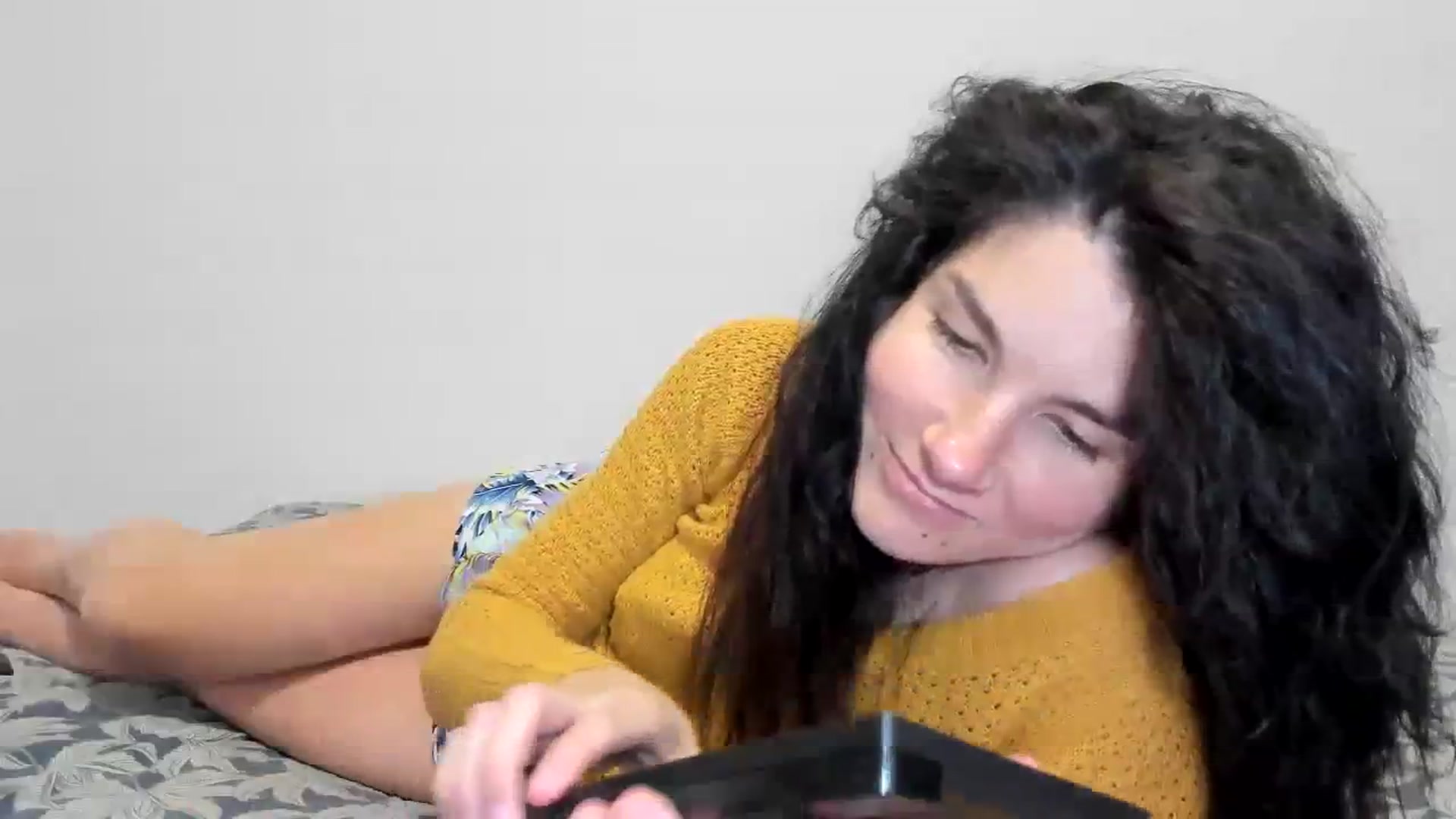 Gallery image thumbnail from SiouxPrincess's myfreecams stream on, 11/02/2023, 22:25 image 4 of 20