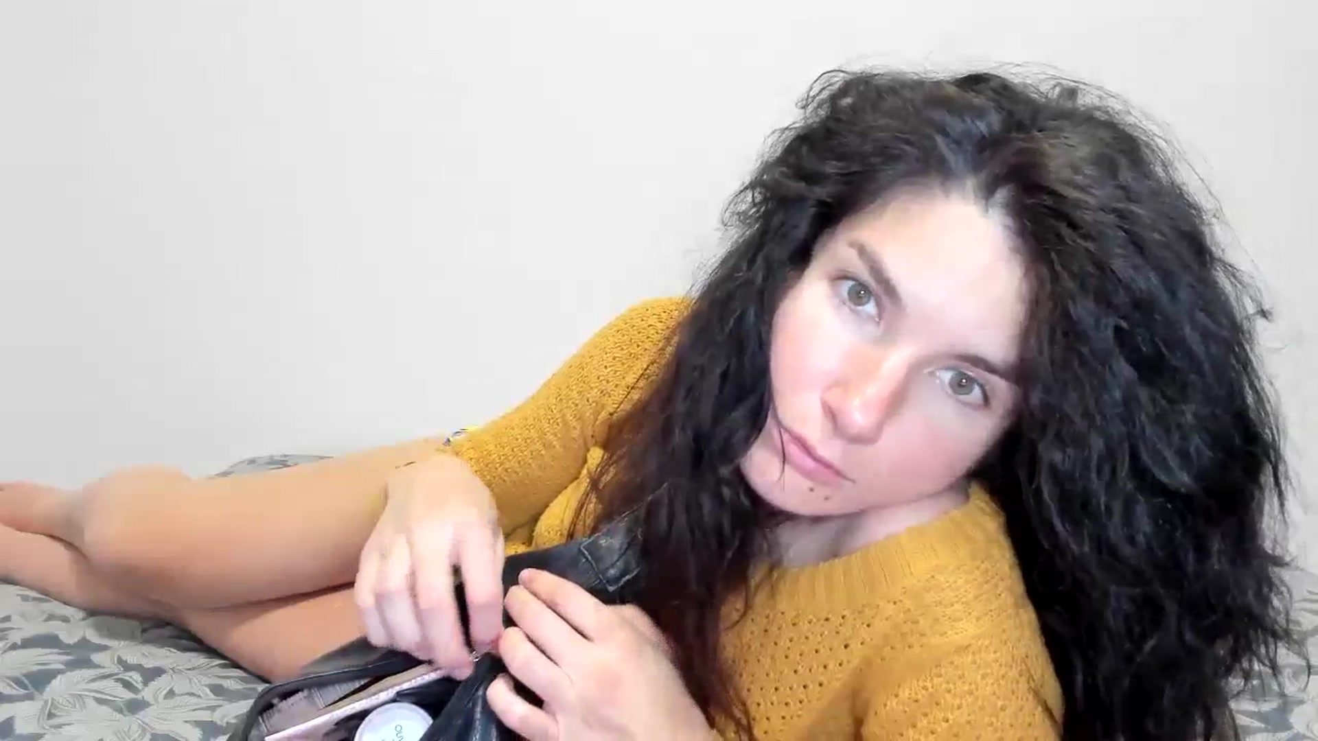 Gallery image thumbnail from SiouxPrincess's myfreecams stream on, 11/02/2023, 22:25 image 7 of 20