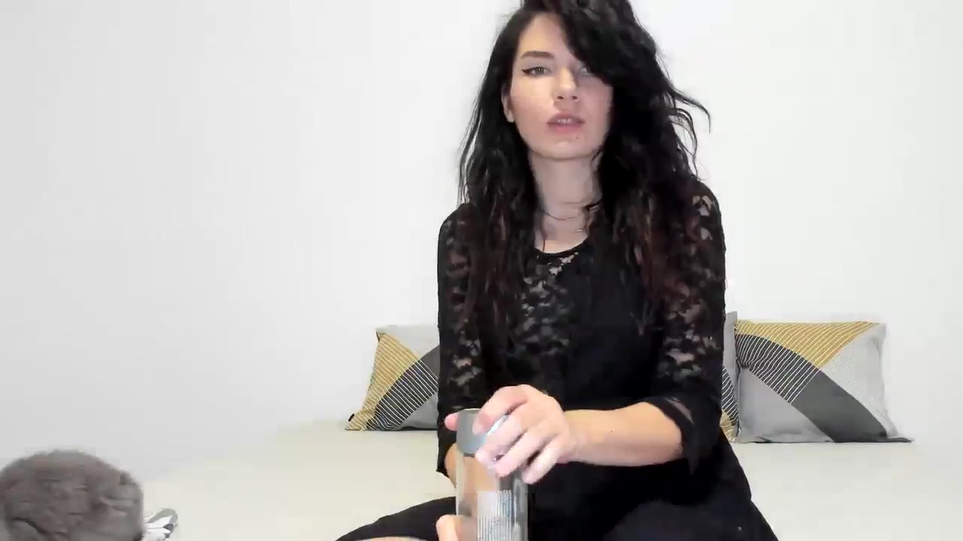 Gallery image thumbnail from SiouxPrincess's myfreecams stream on, 11/03/2023, 22:58 image 9 of 20